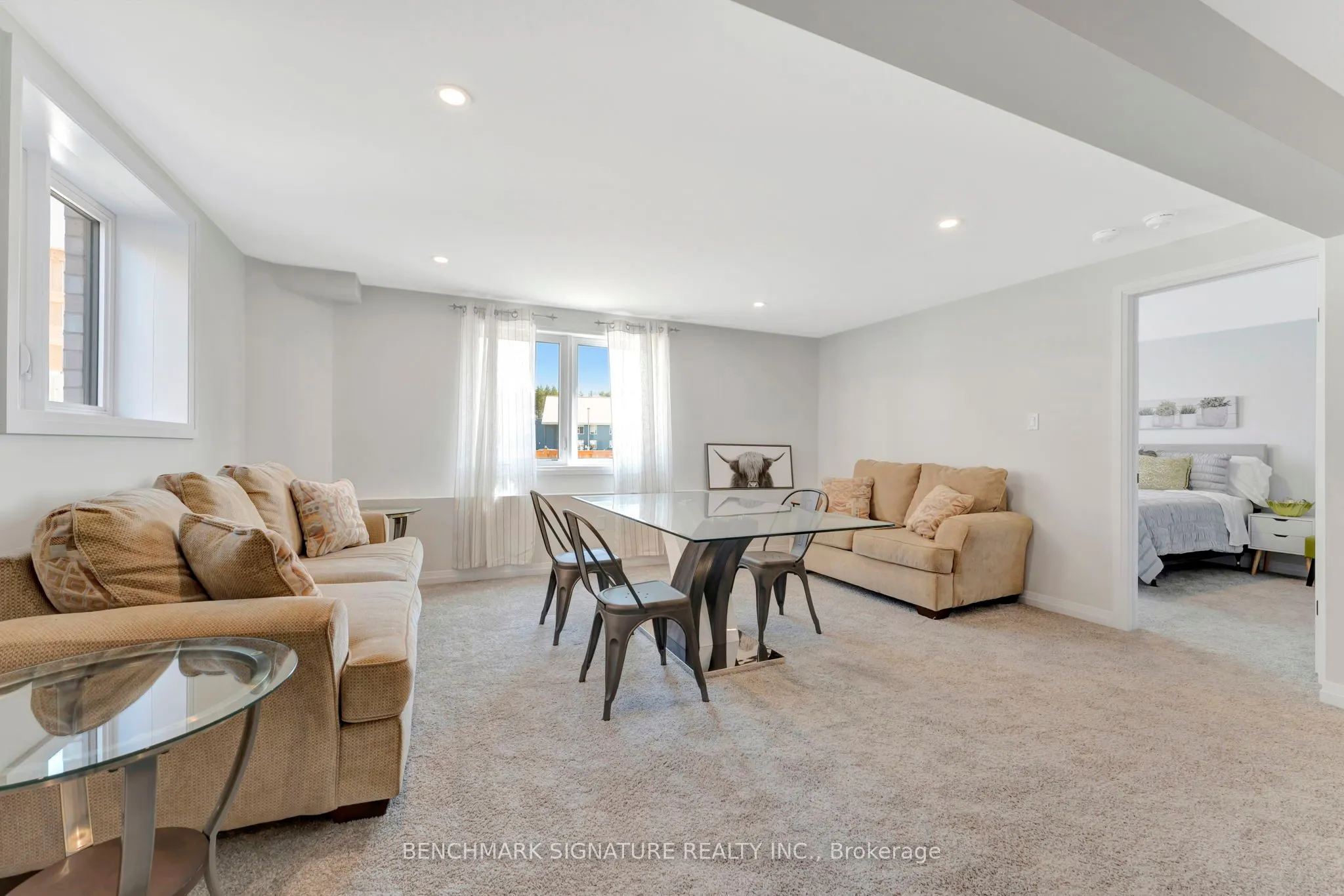 2 Painted Skimmer Place