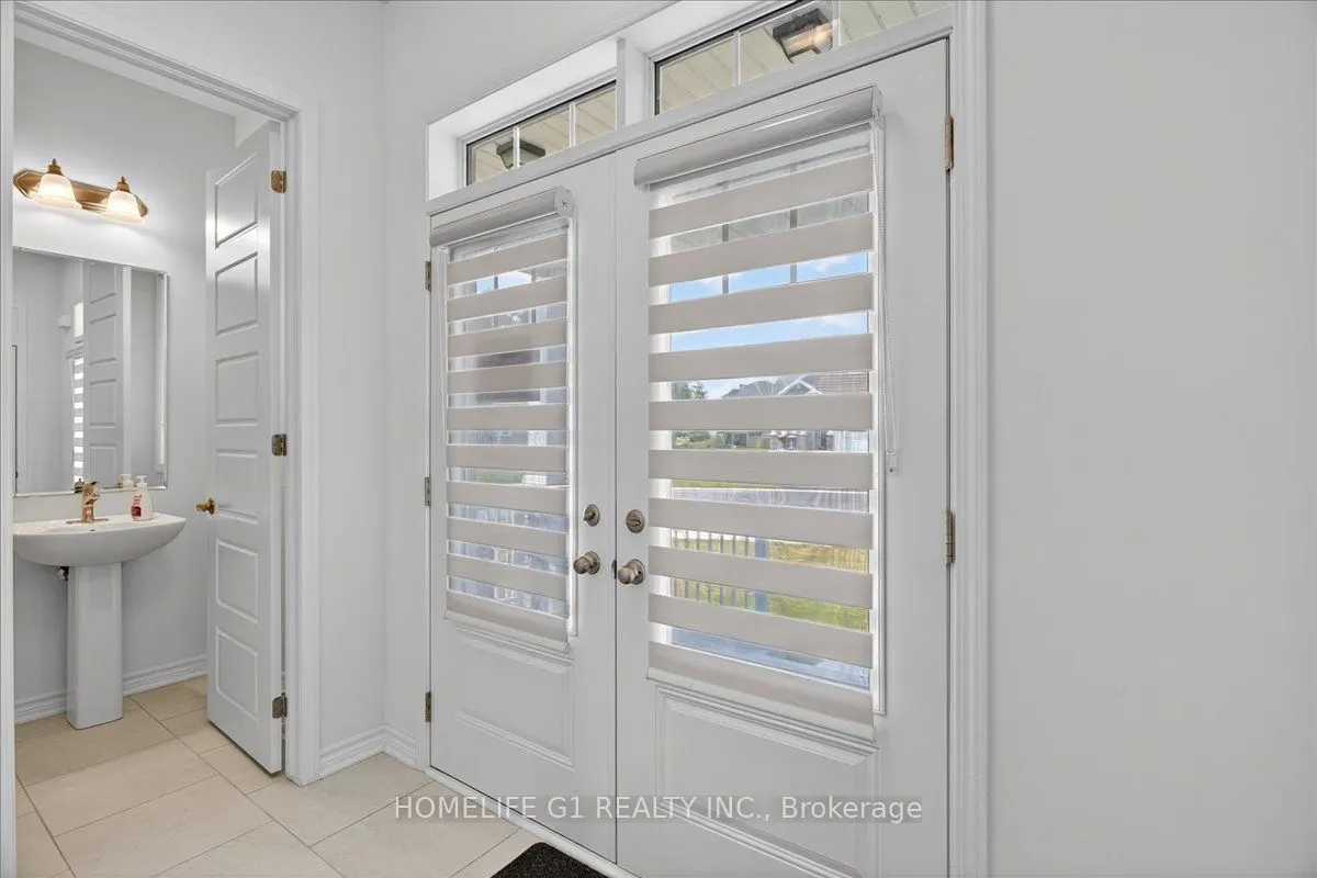 5 Dyer Crescent