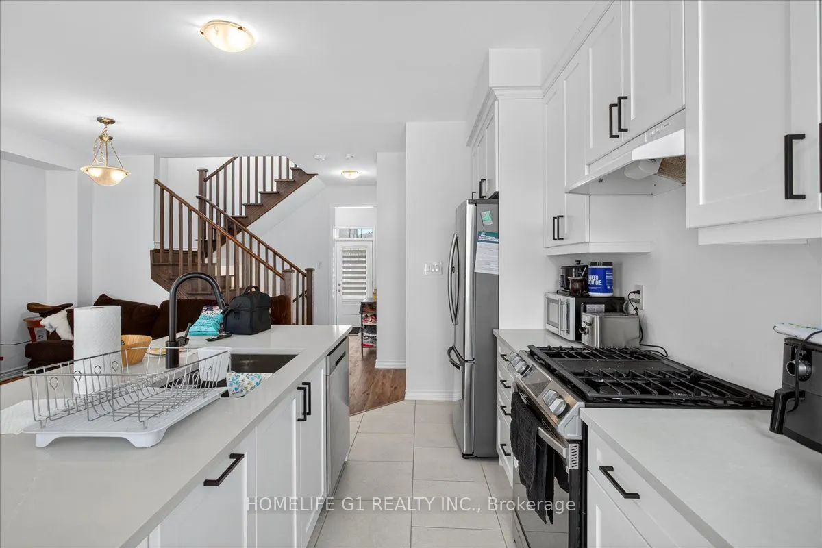 5 Dyer Crescent