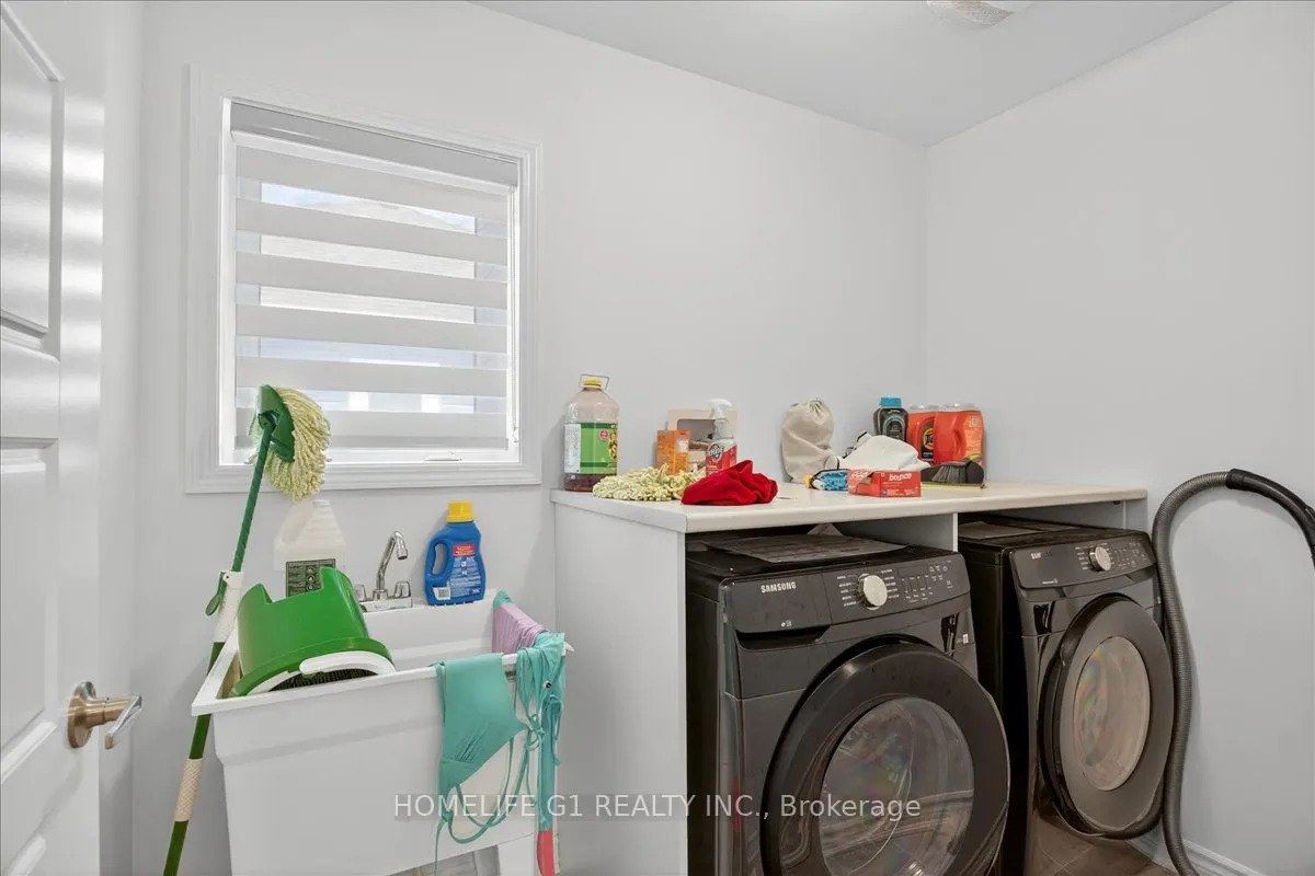5 Dyer Crescent