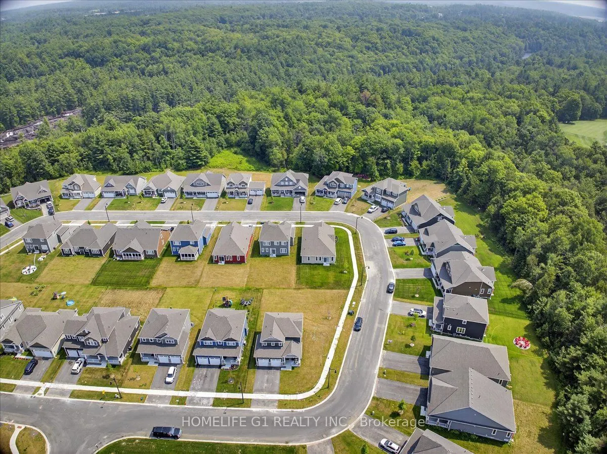 5 Dyer Crescent