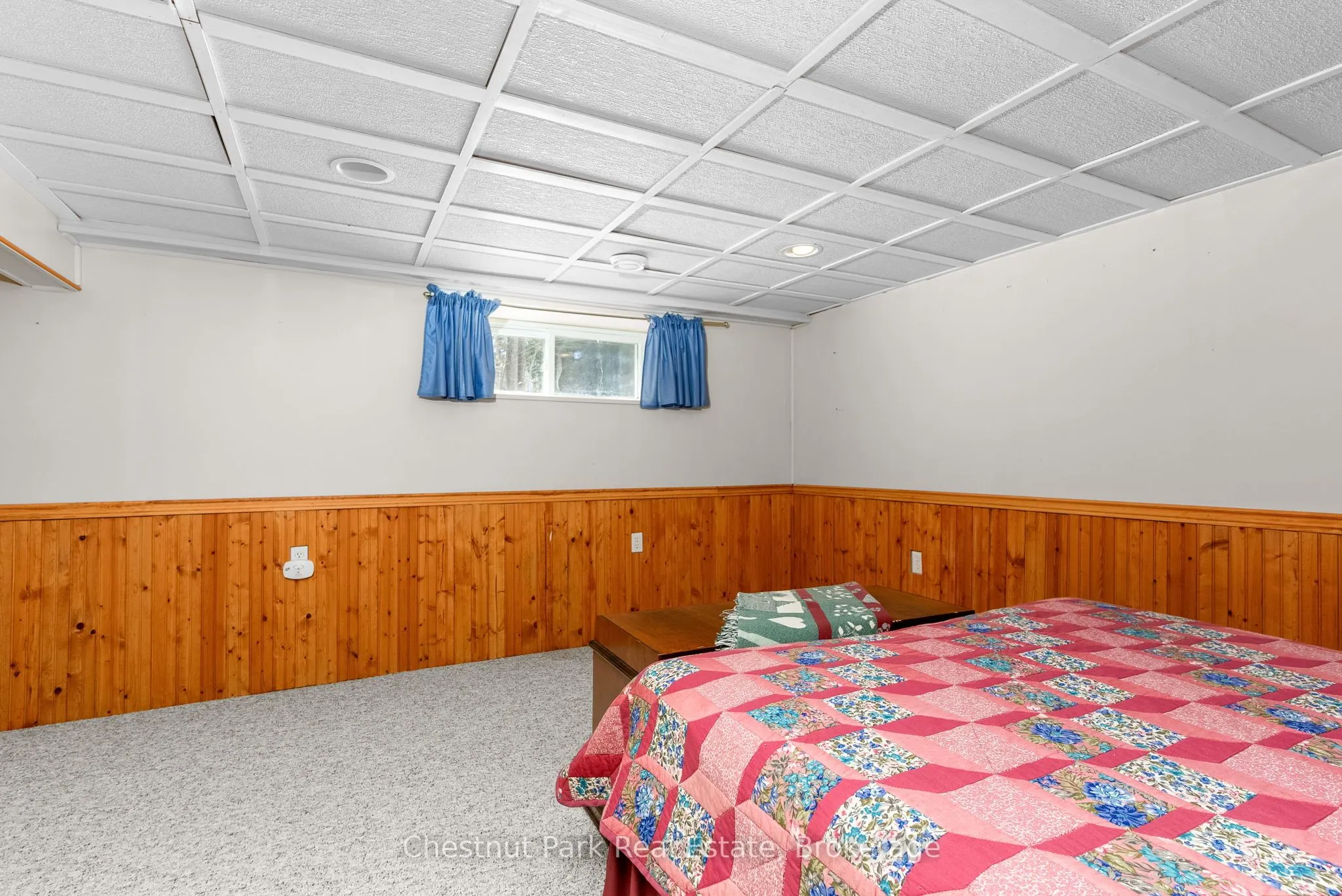 44 Springwood Crescent