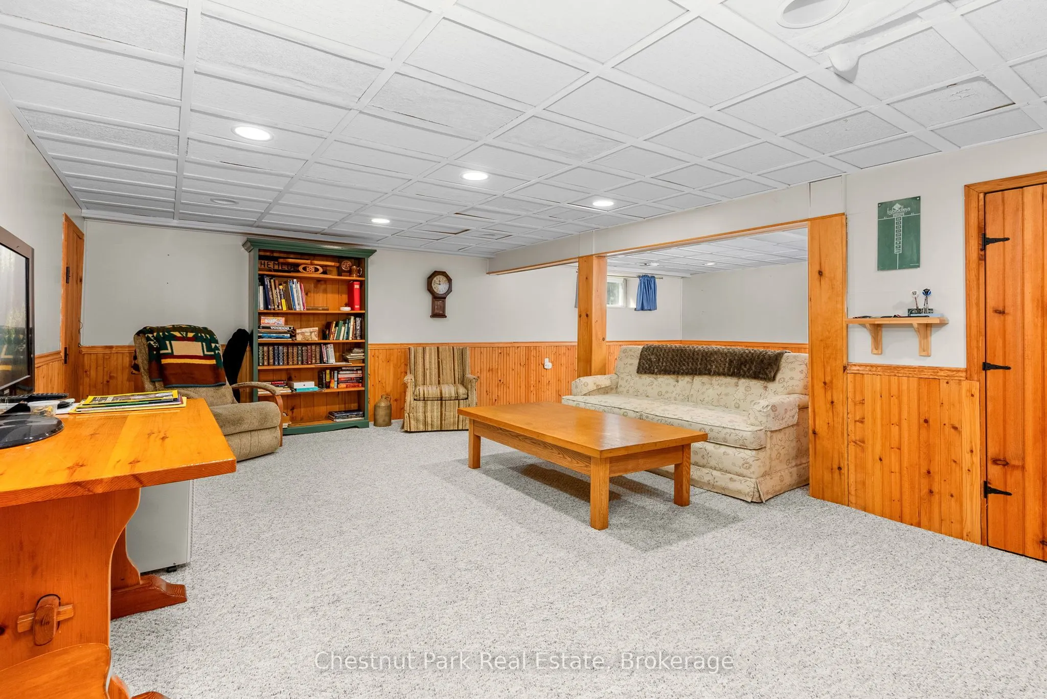 44 Springwood Crescent