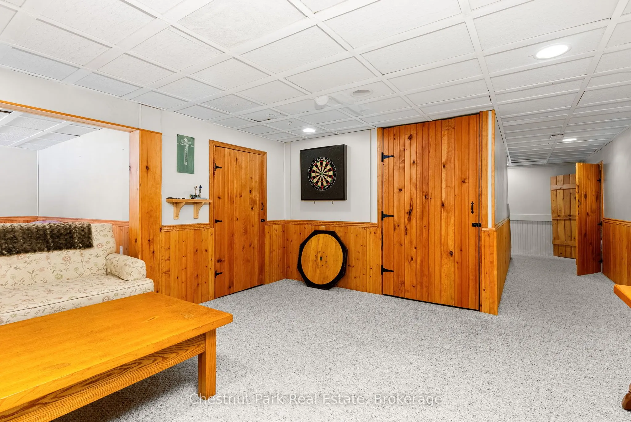 44 Springwood Crescent