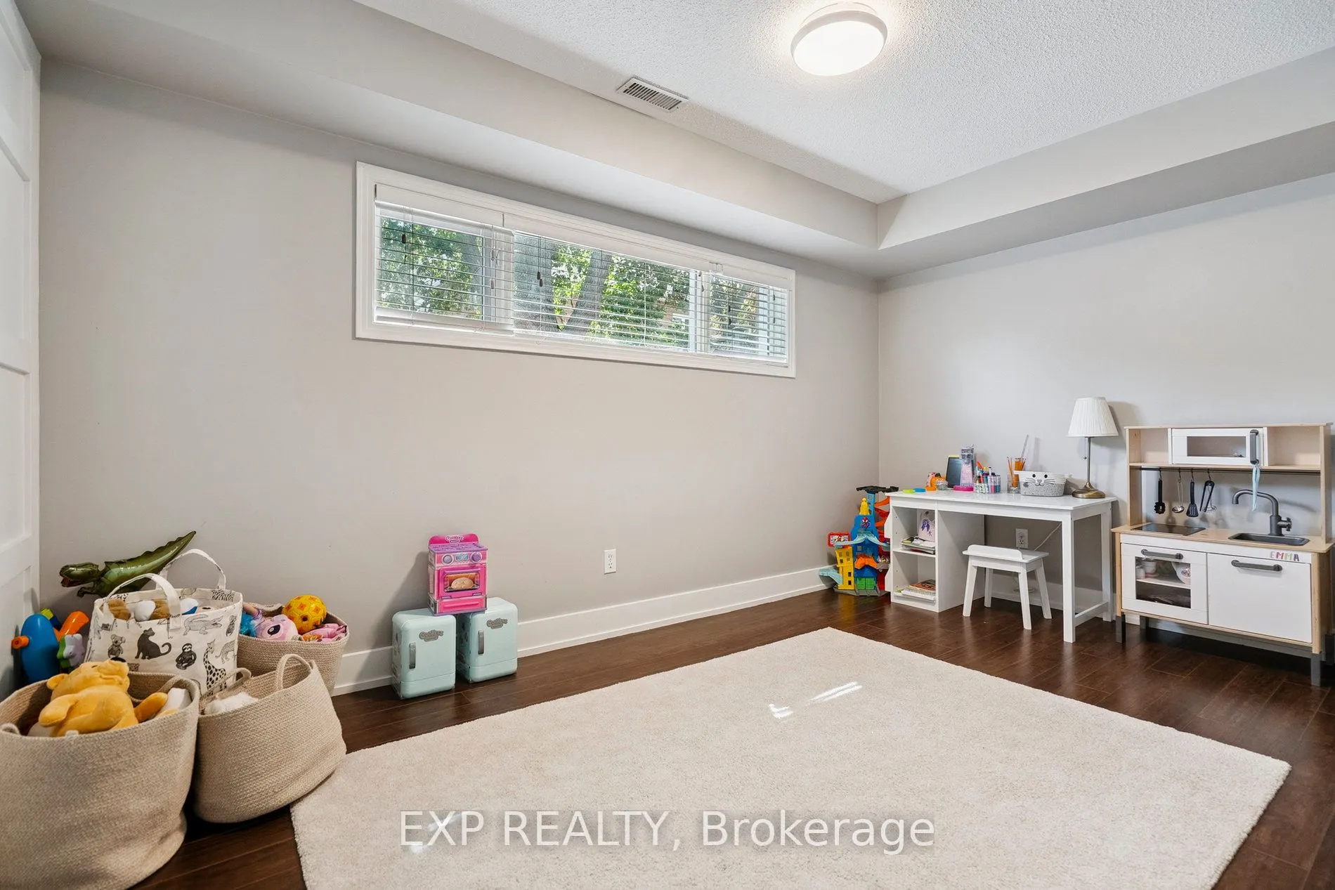132 Harnesworth Crescent