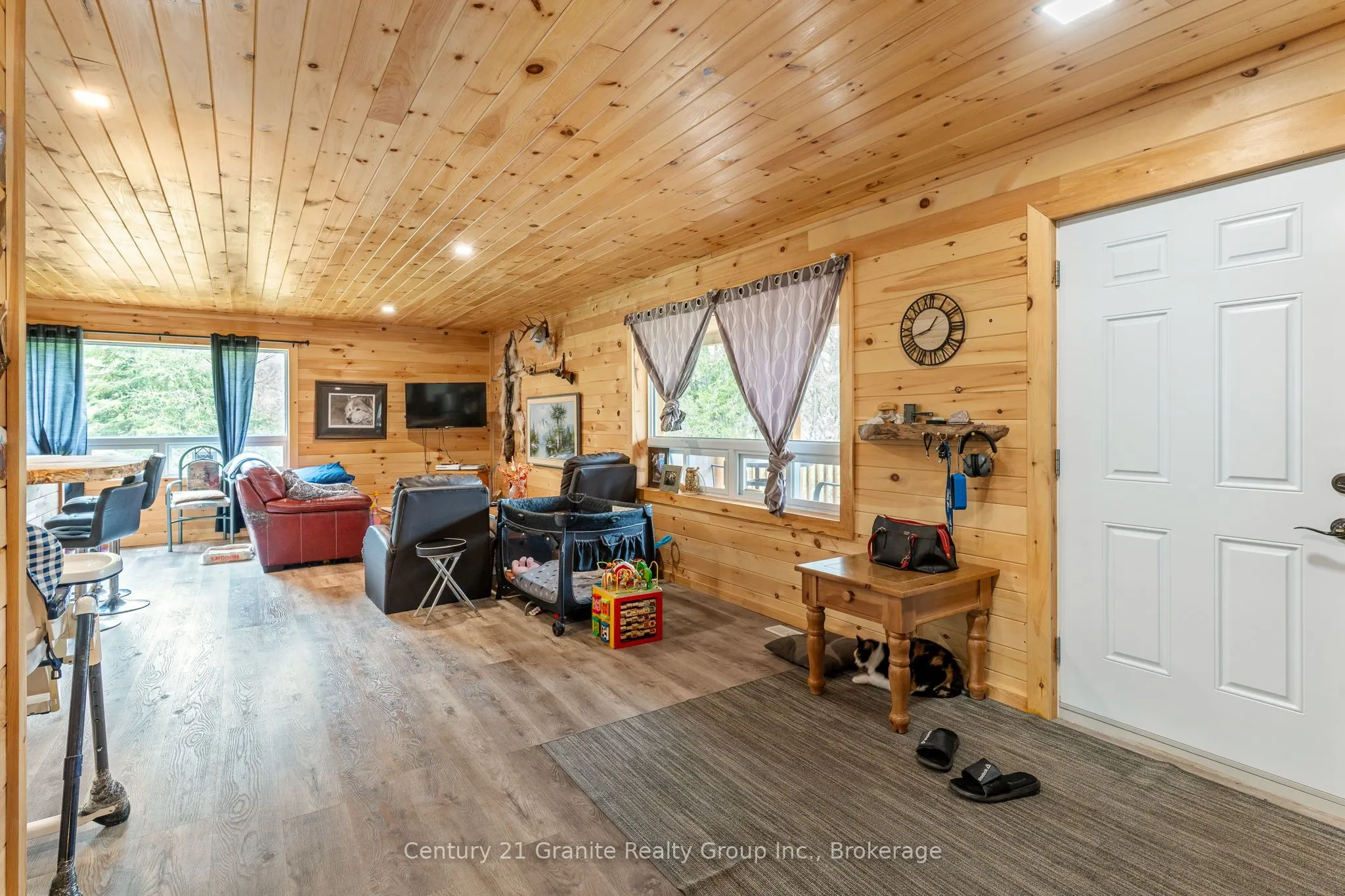 10498 Highway 118