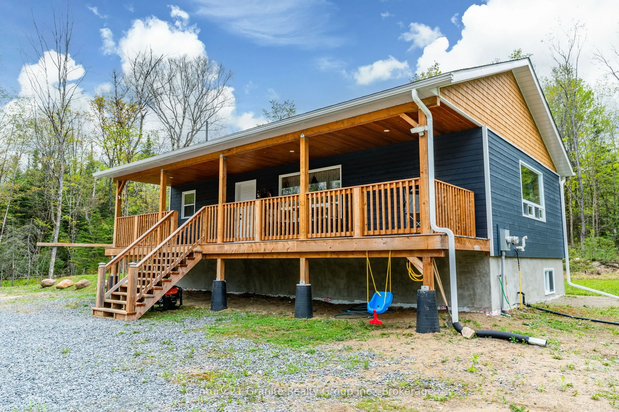 10498 Highway 118