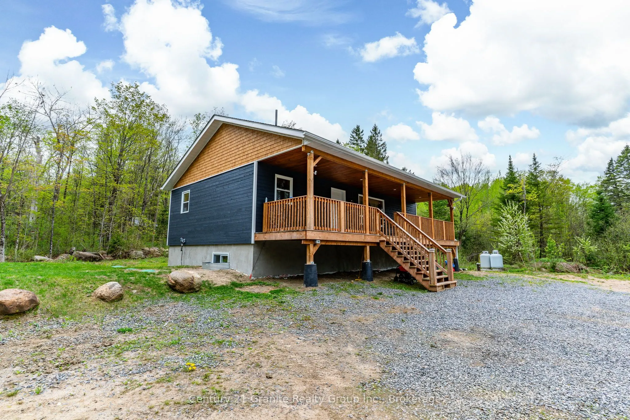 10498 Highway 118