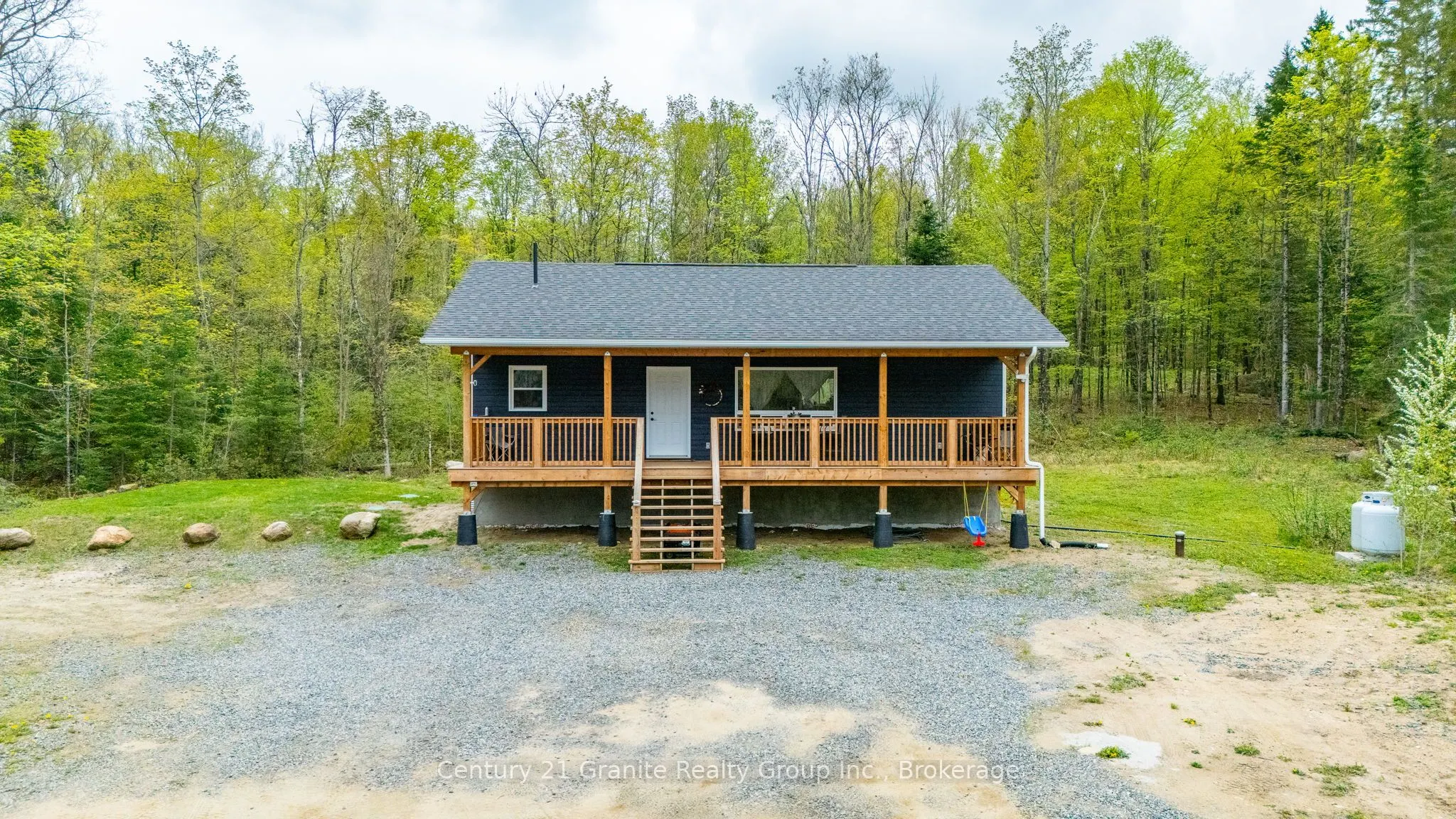 10498 Highway 118