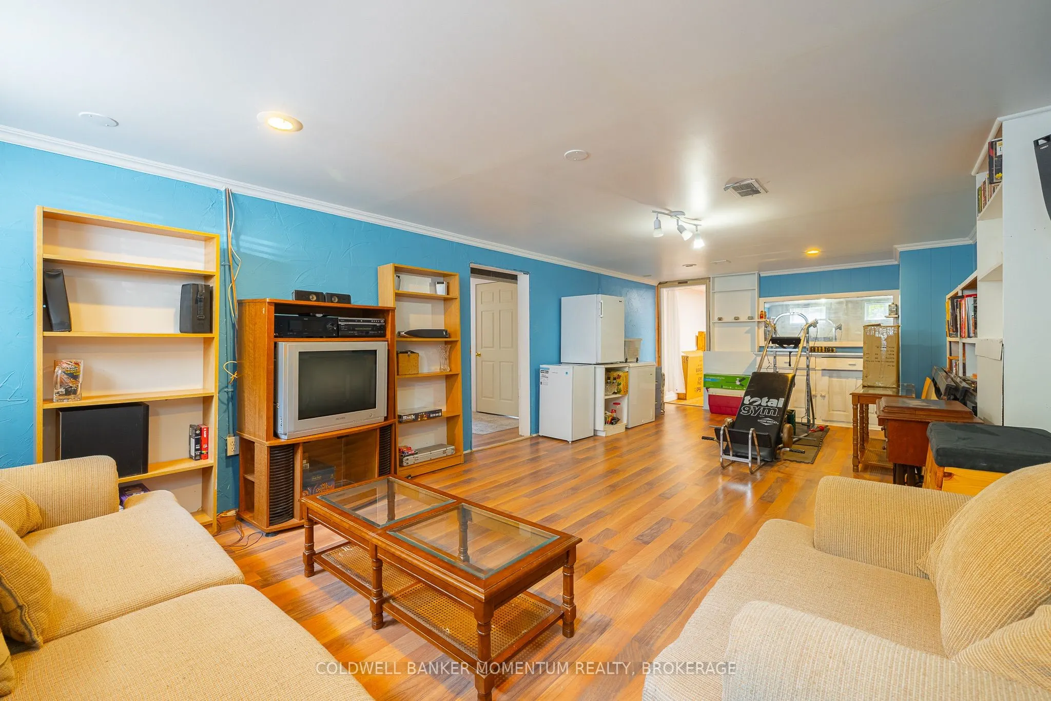 11 Roxanne Drive