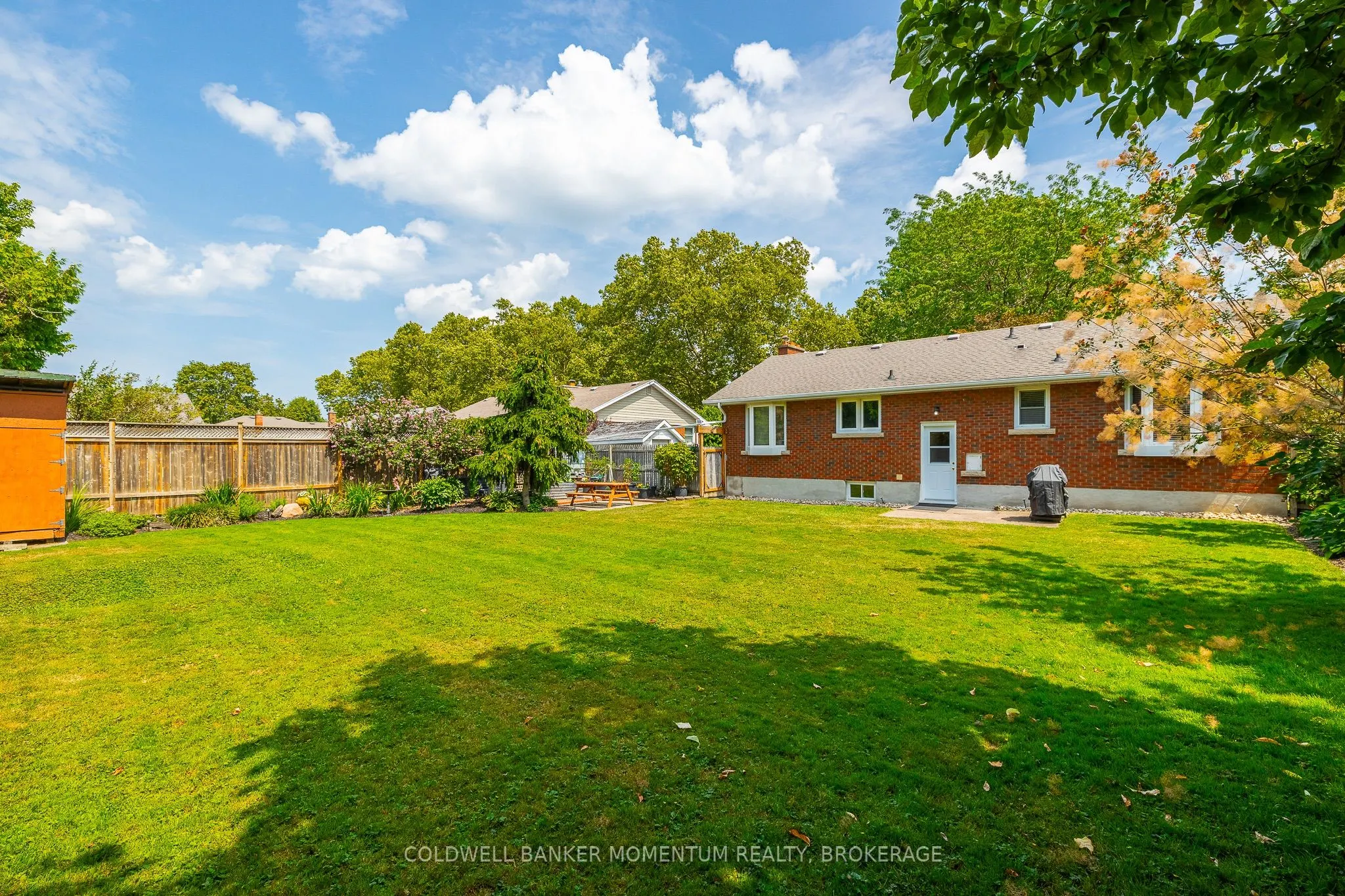 11 Roxanne Drive