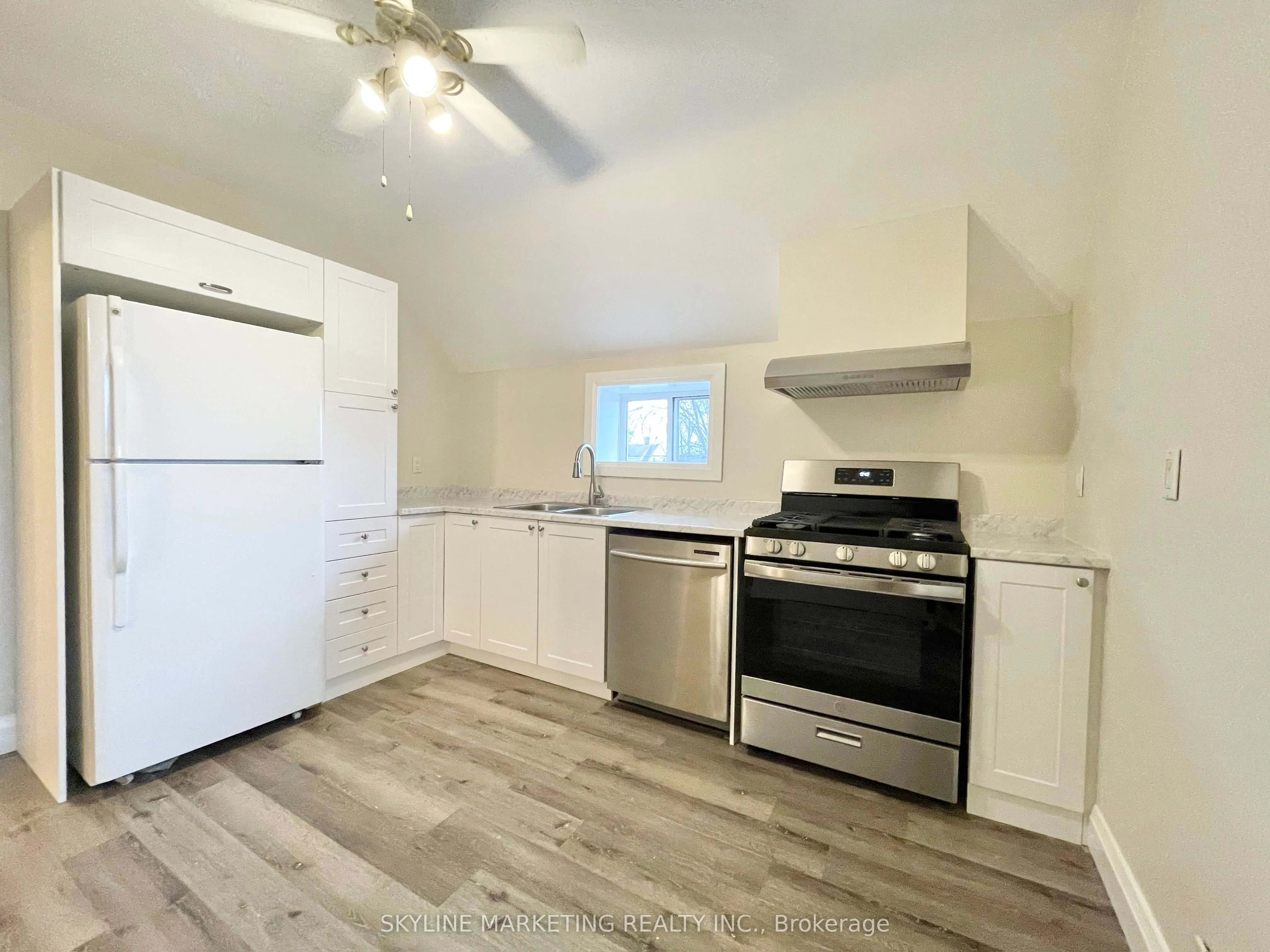 181 LINCOLN Street, #Upper