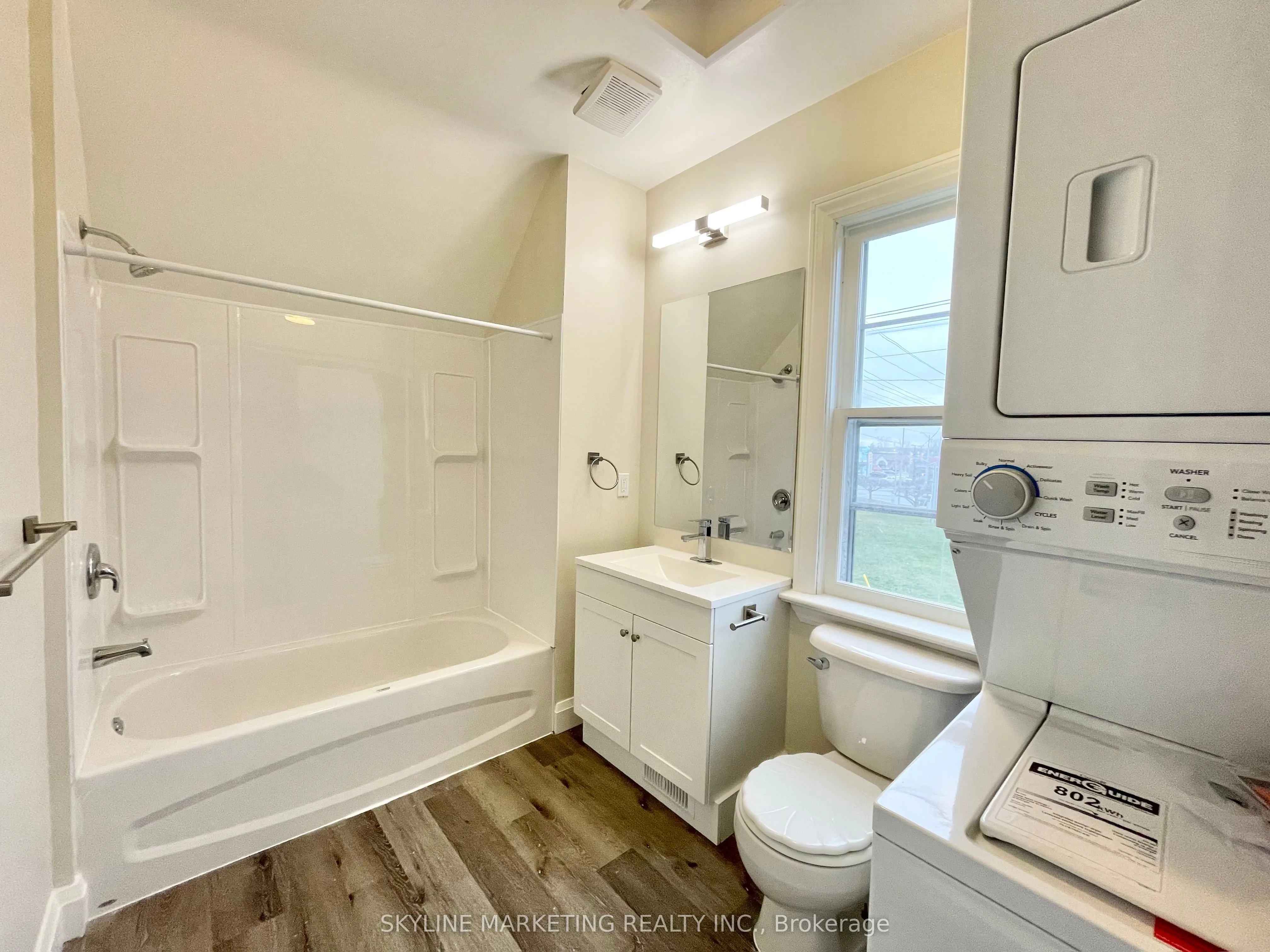 181 LINCOLN Street, #Upper