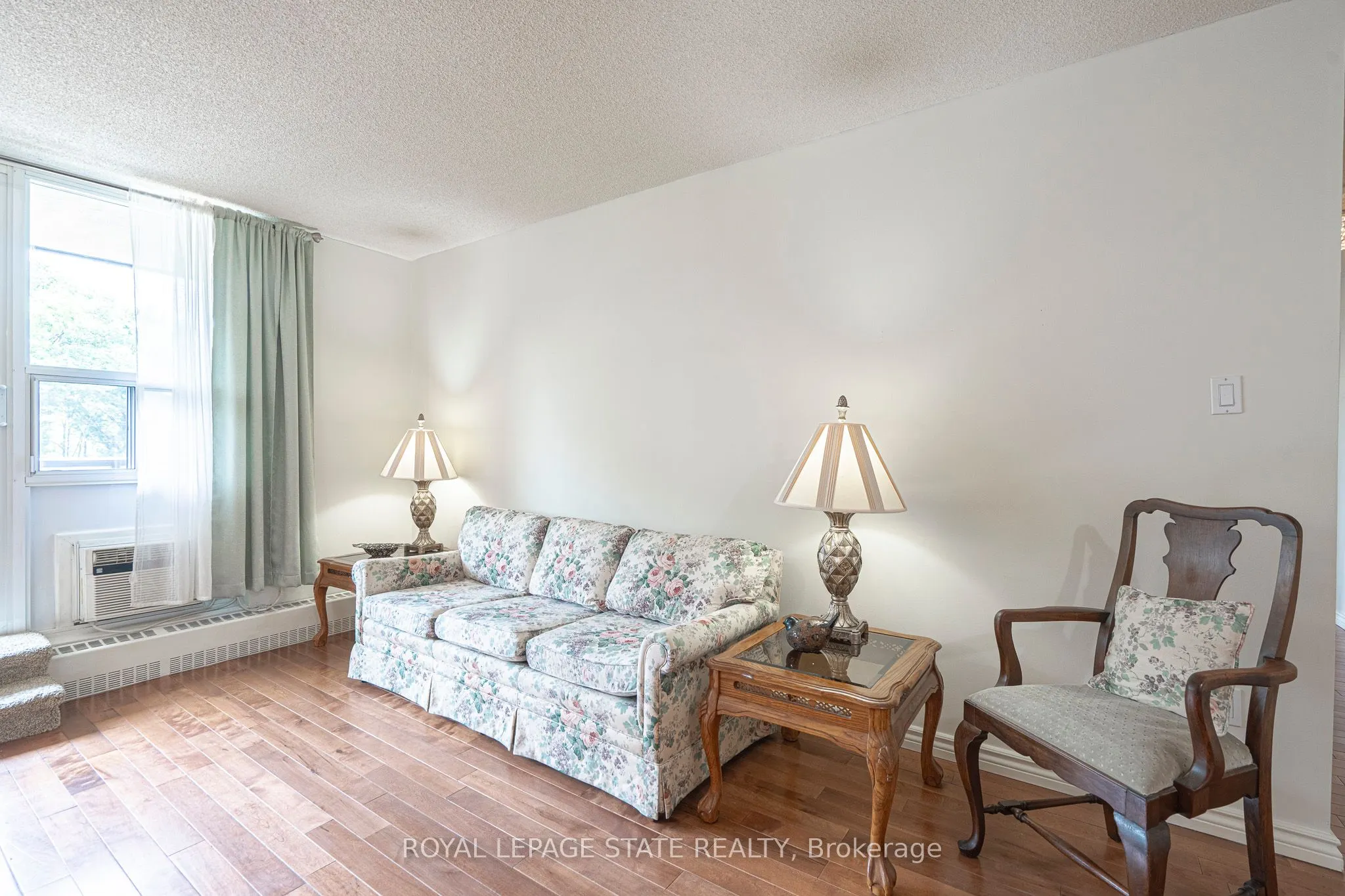 1964 Main Street W, #707