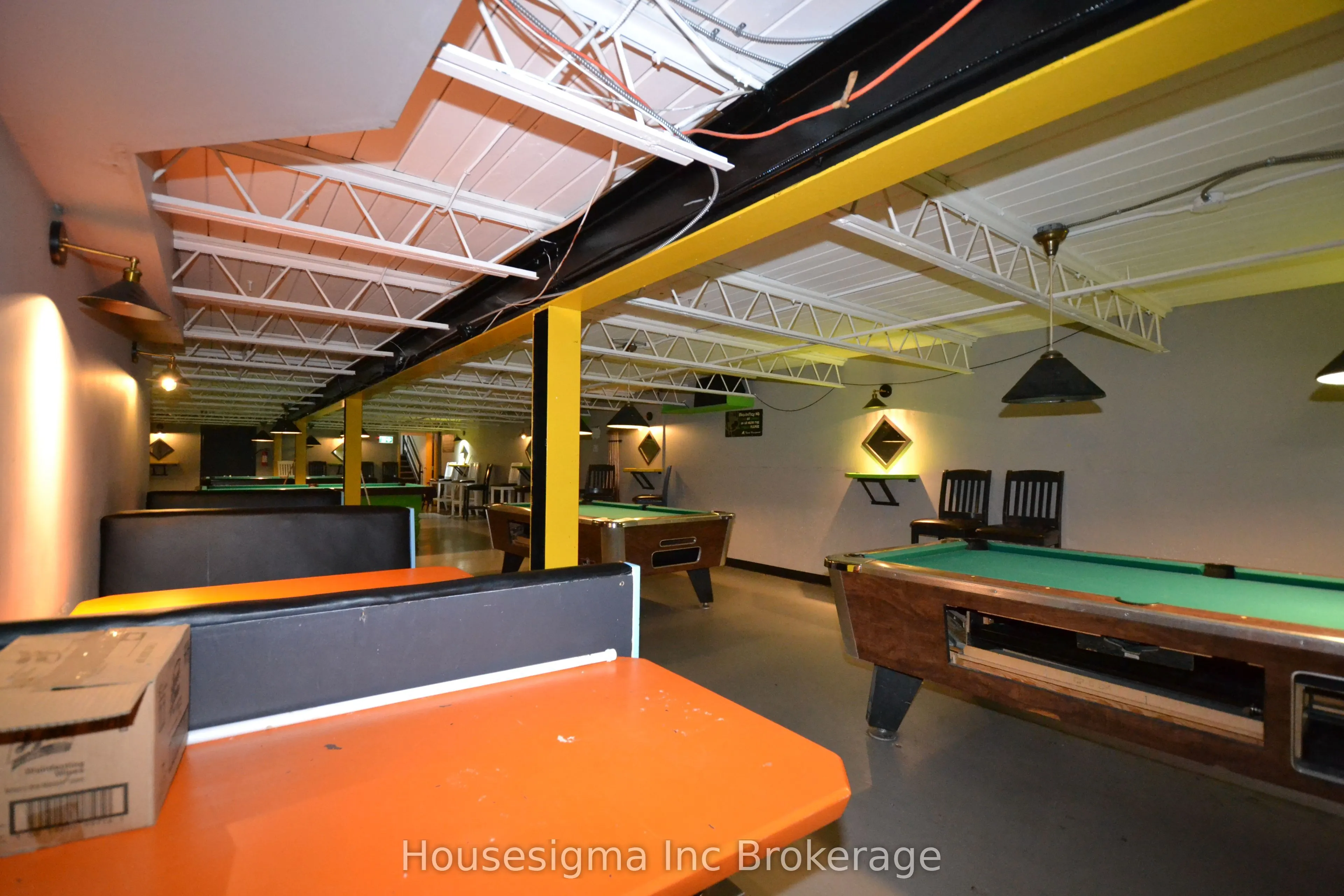 506 Dundas Street