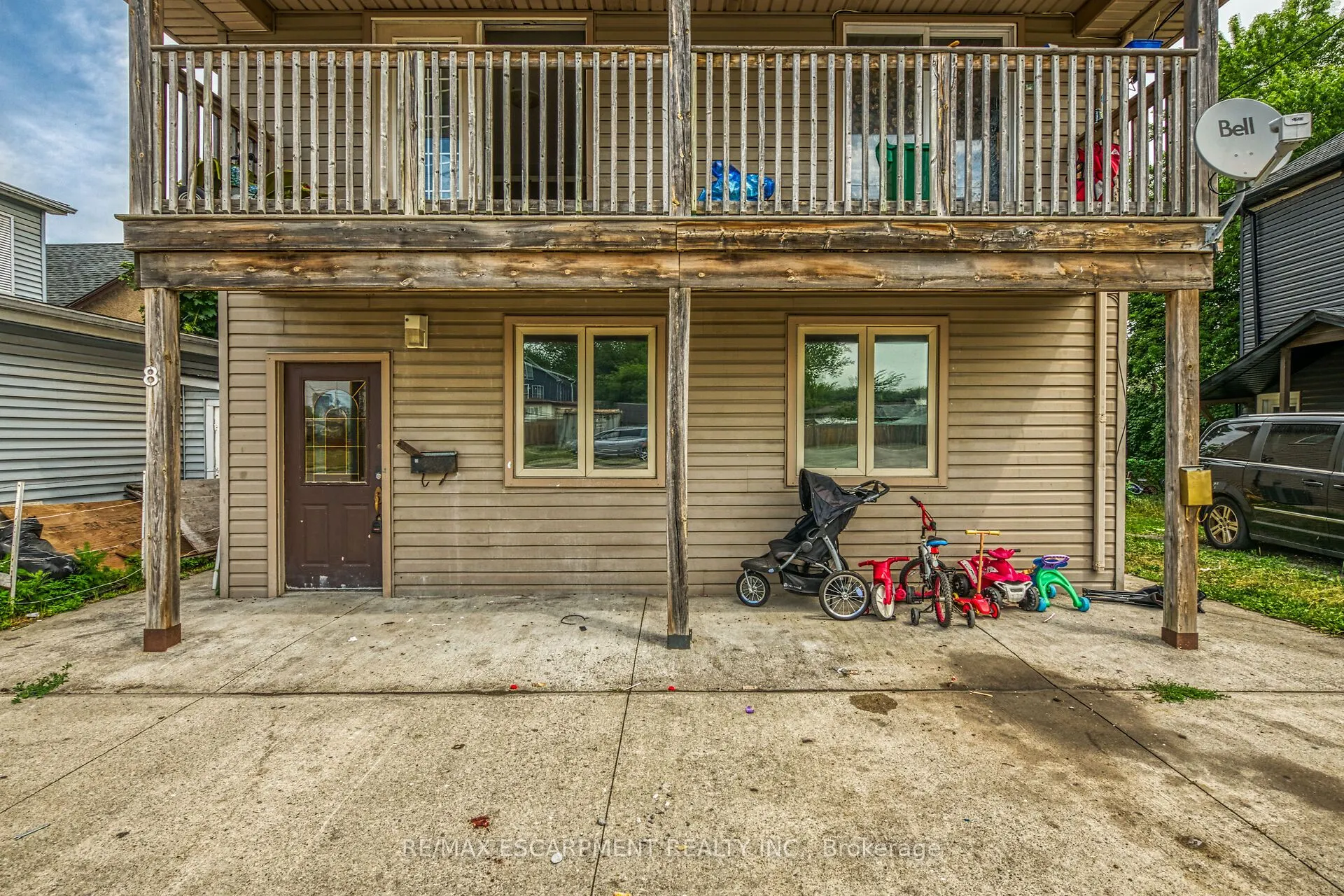 8 Nickel Street