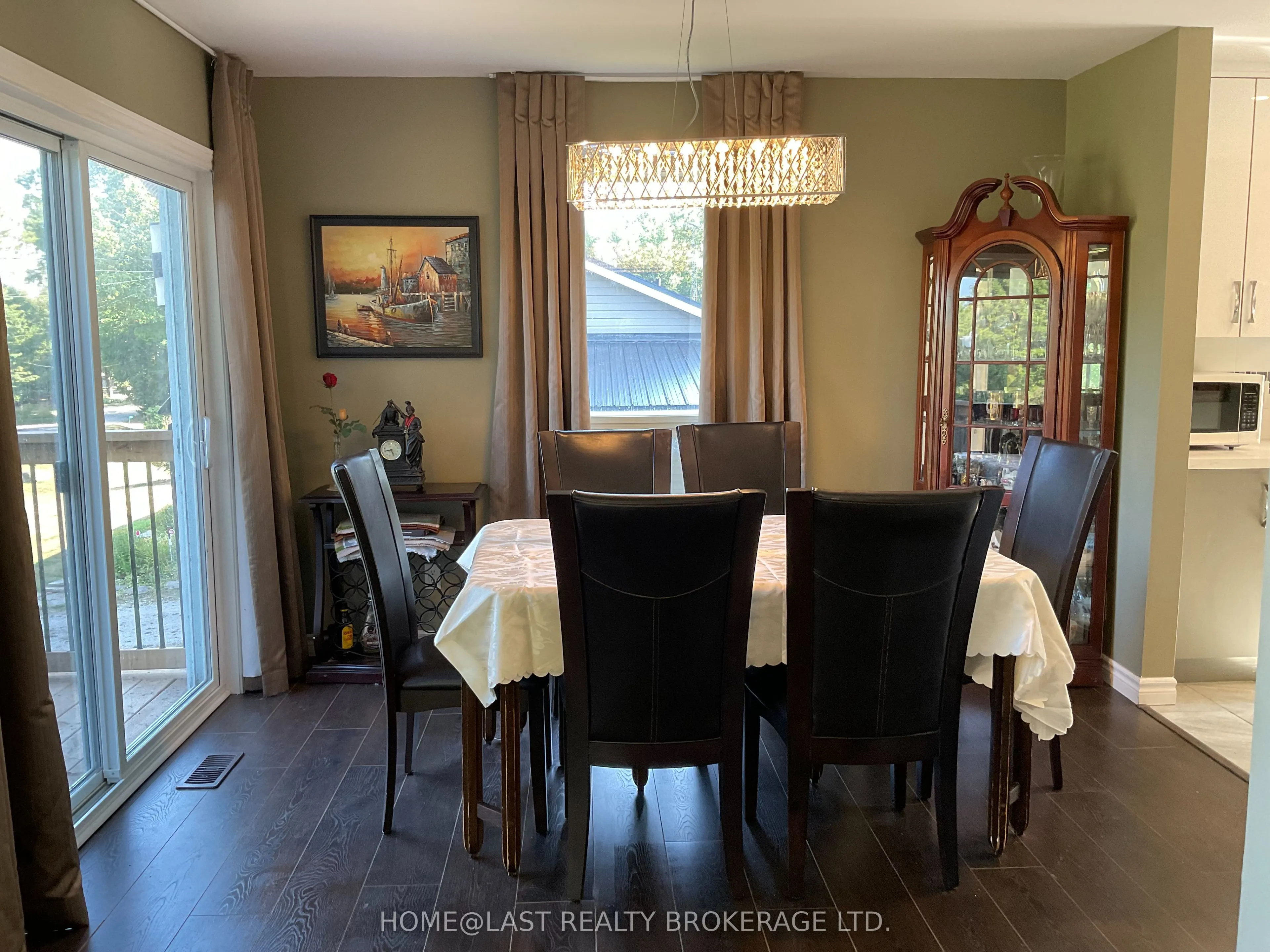 95 Fulsom Crescent