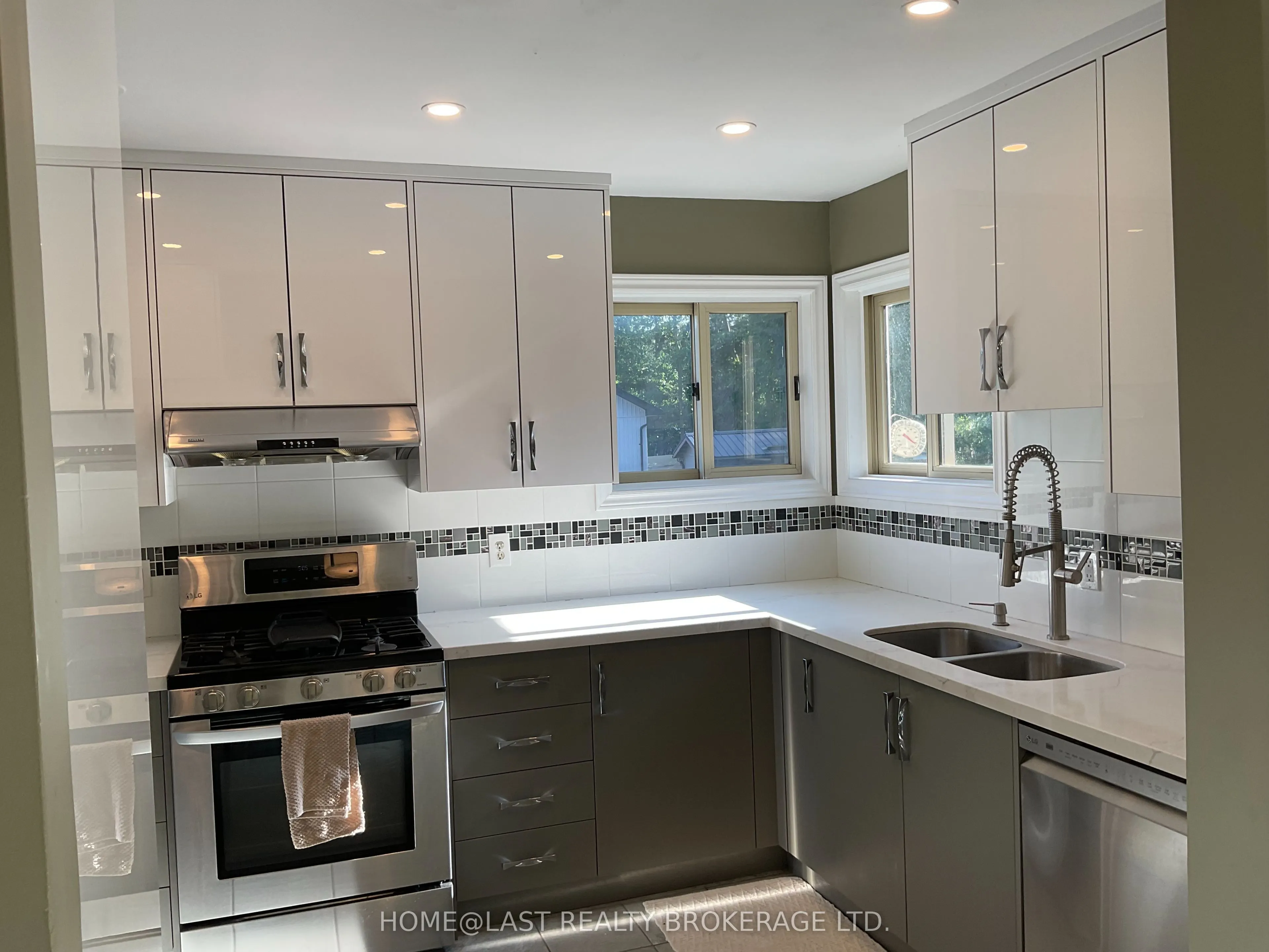 95 Fulsom Crescent