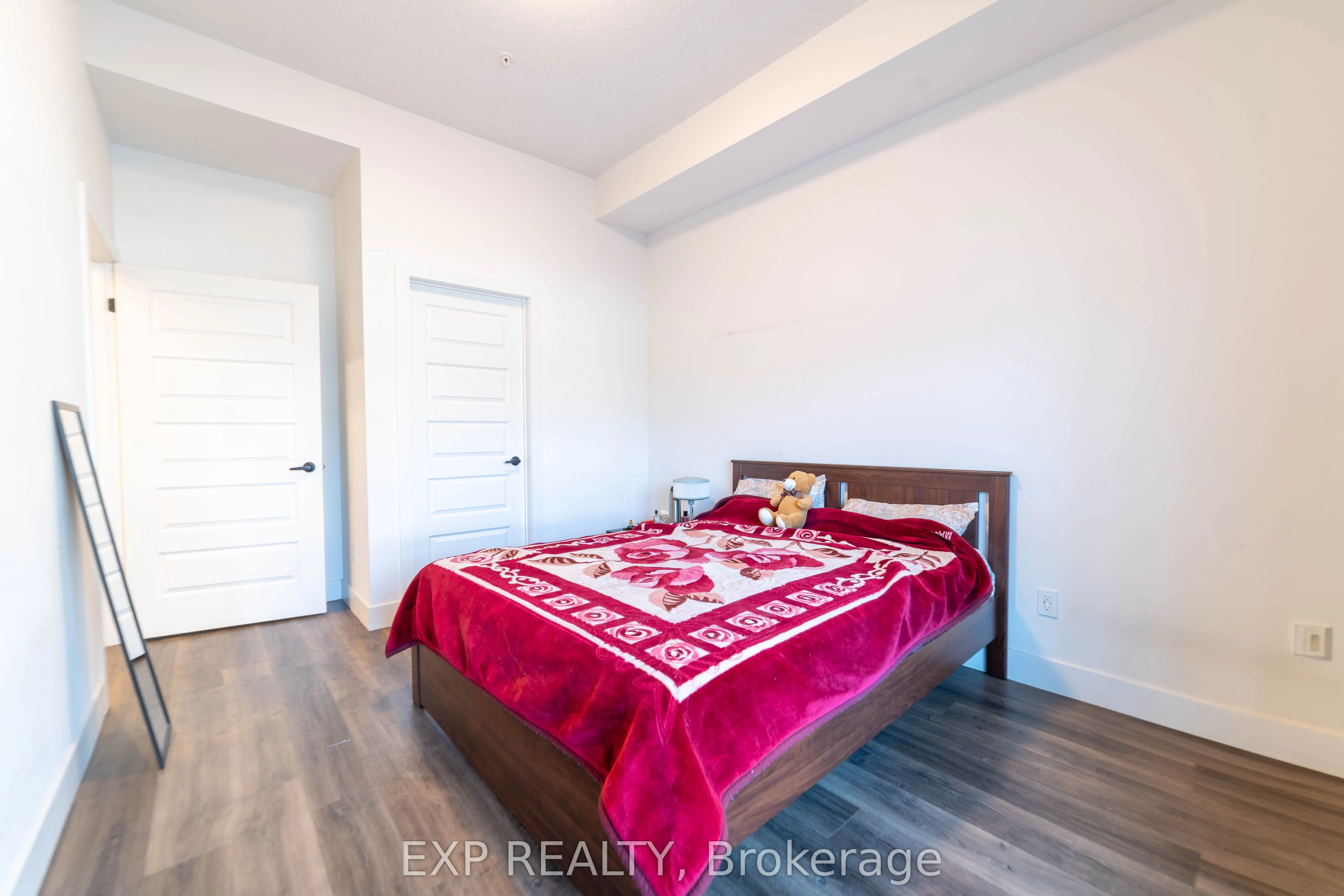 1201 Lackner Place, #102