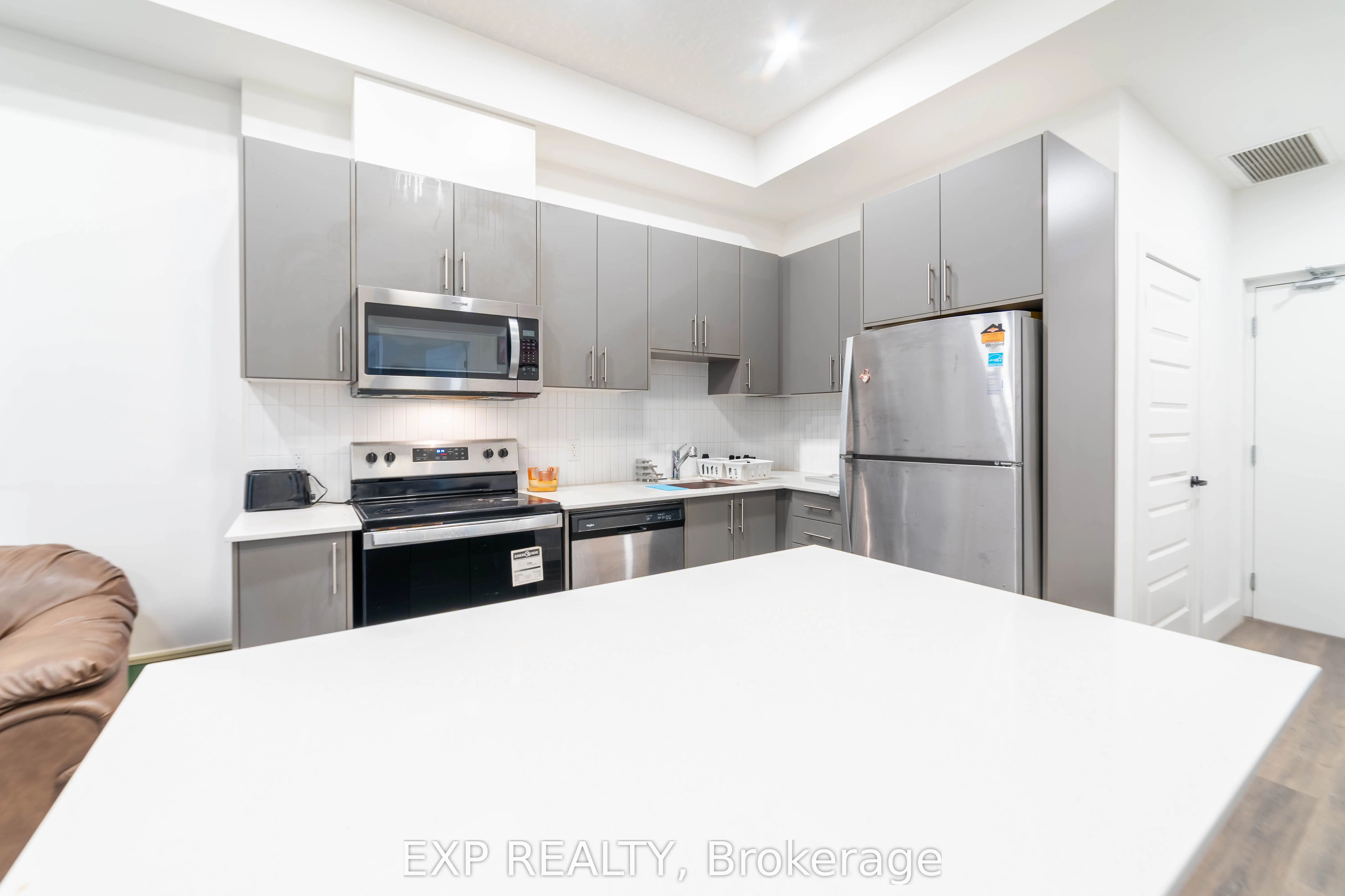 1201 Lackner Place, #102