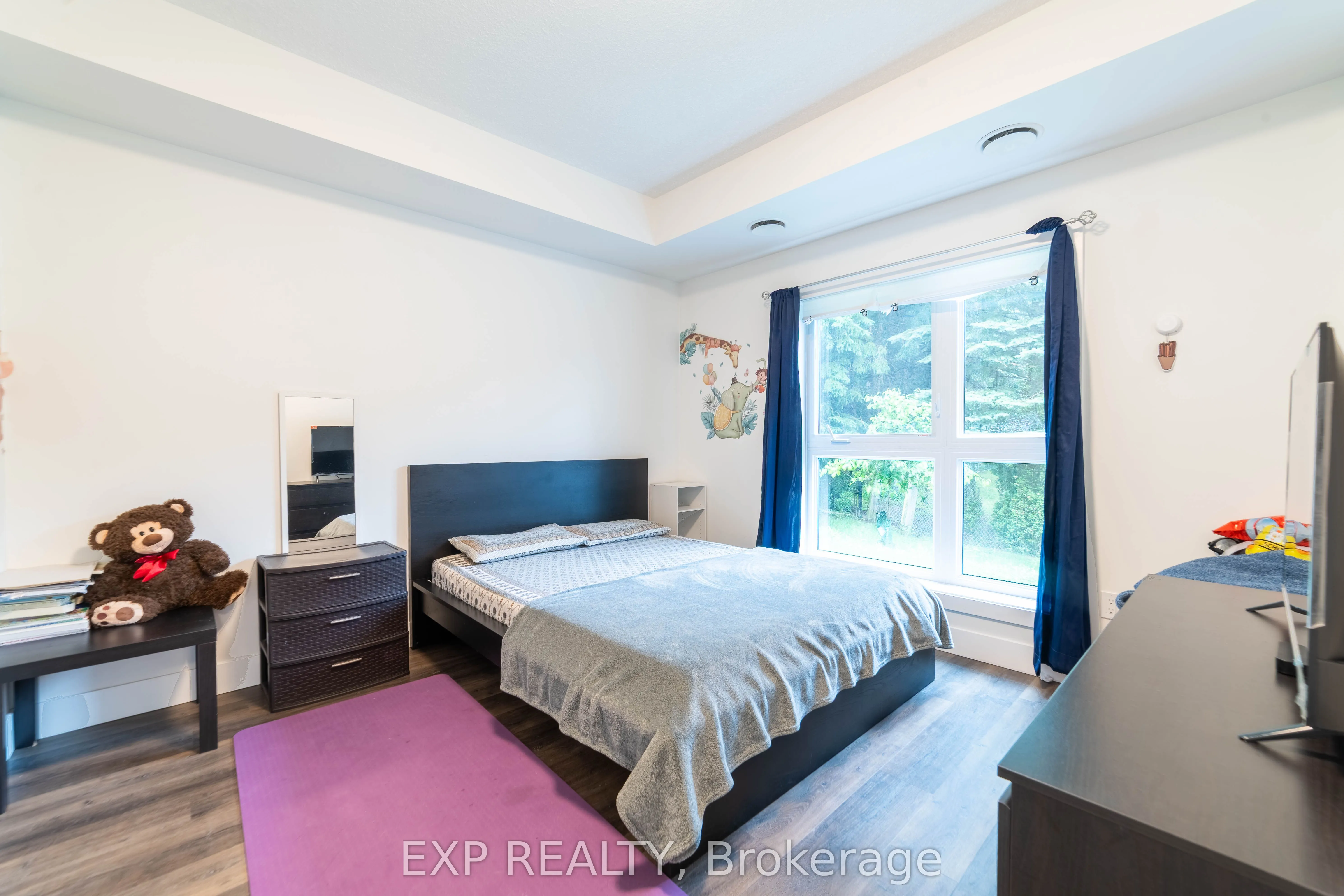 1201 Lackner Place, #211
