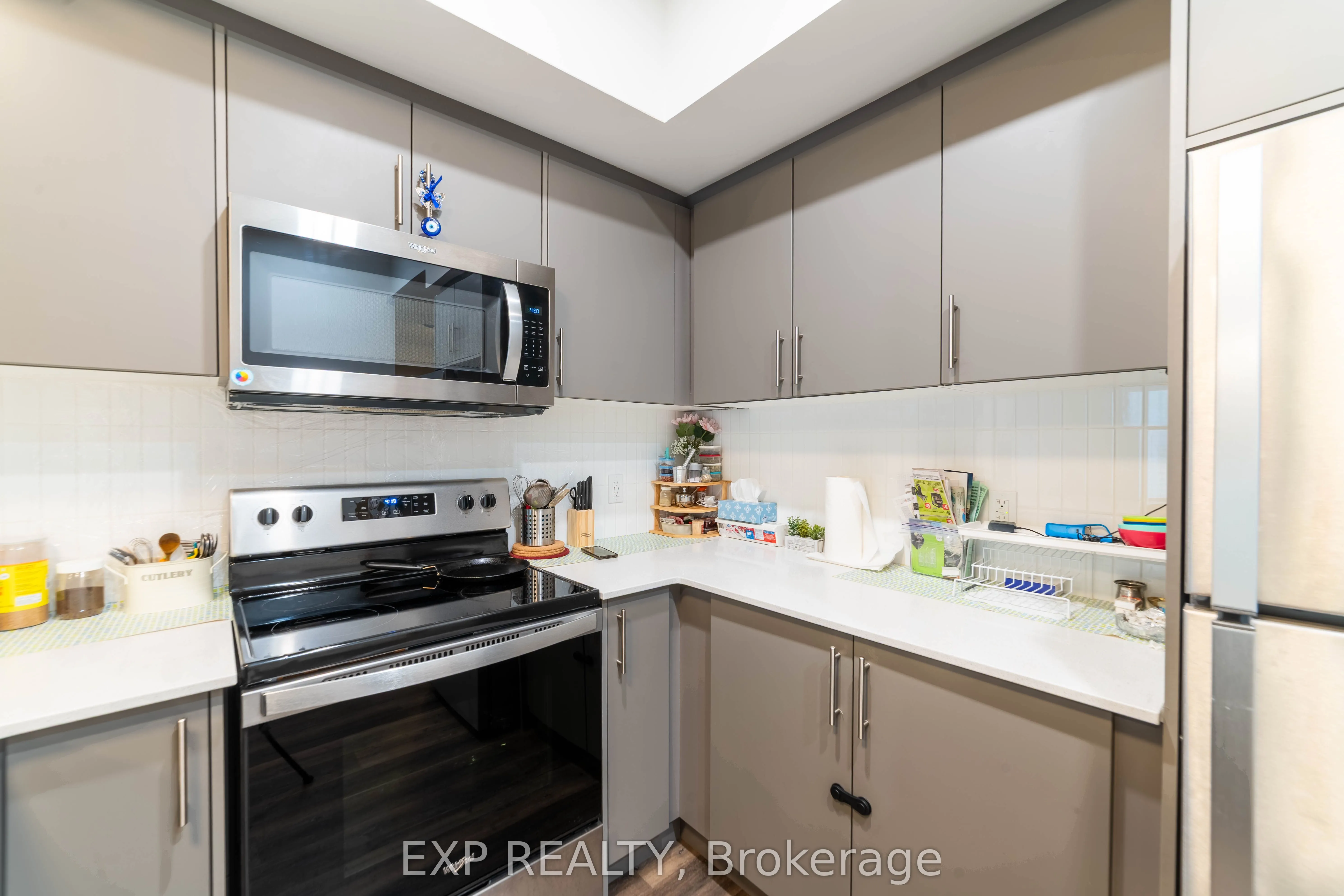 1201 Lackner Place, #211
