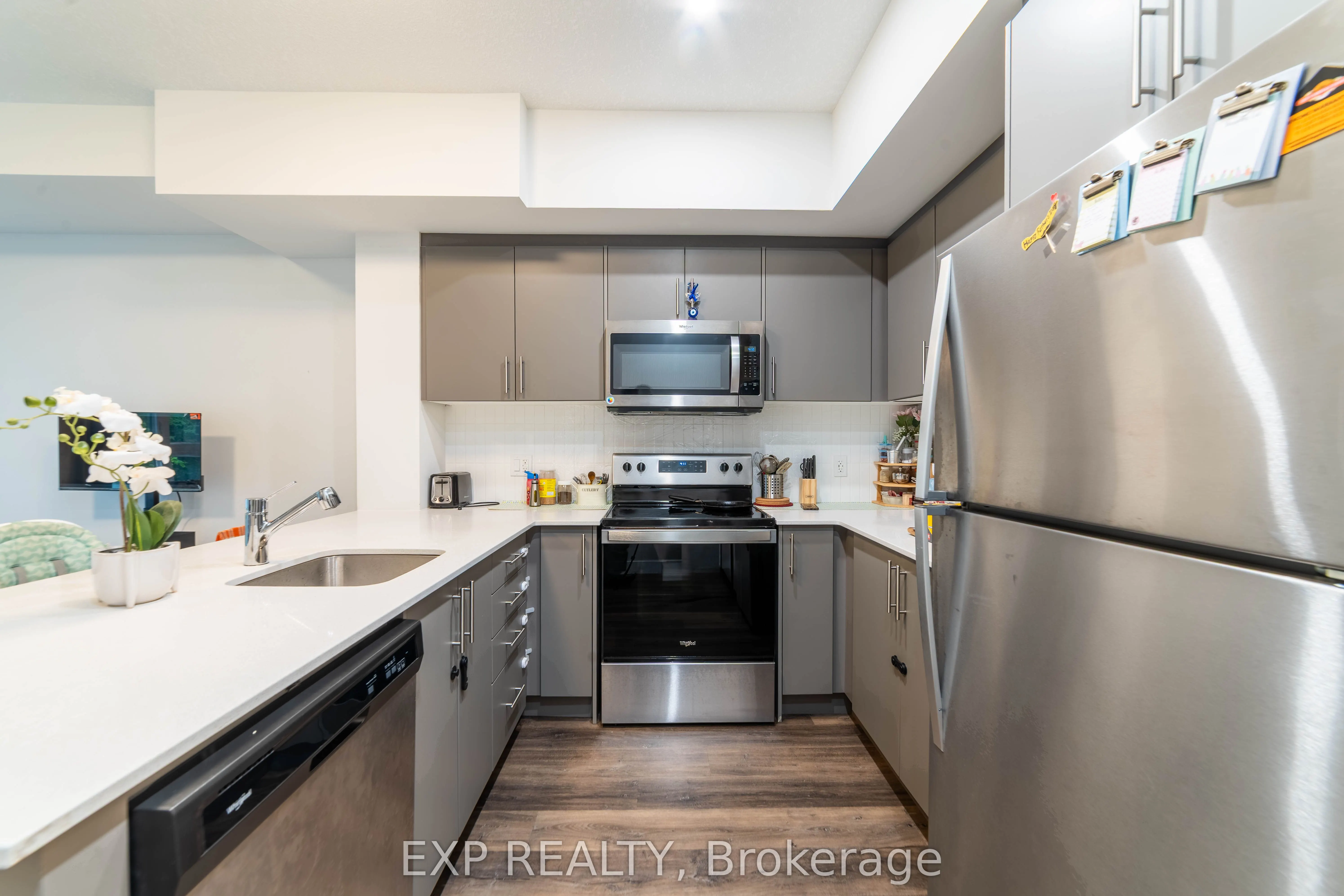 1201 Lackner Place, #211