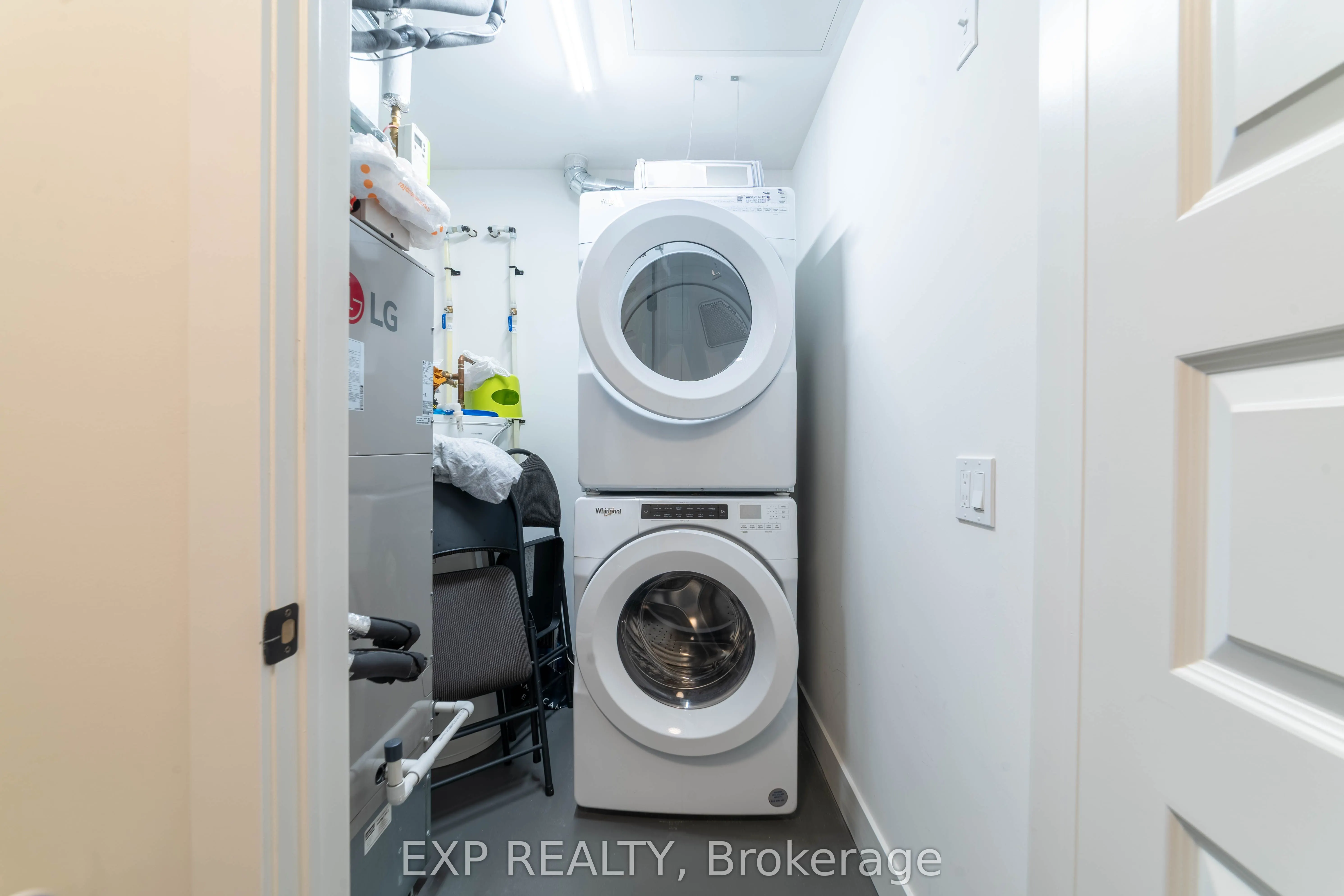 1201 Lackner Place, #211