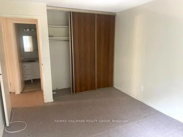 1100 Ambleside Drive, #315