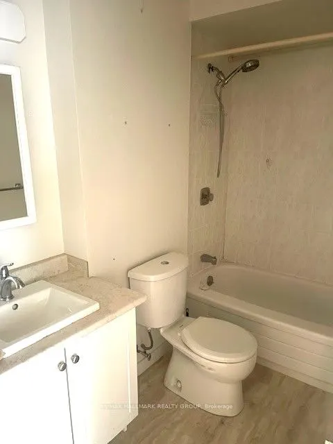 1100 Ambleside Drive, #315