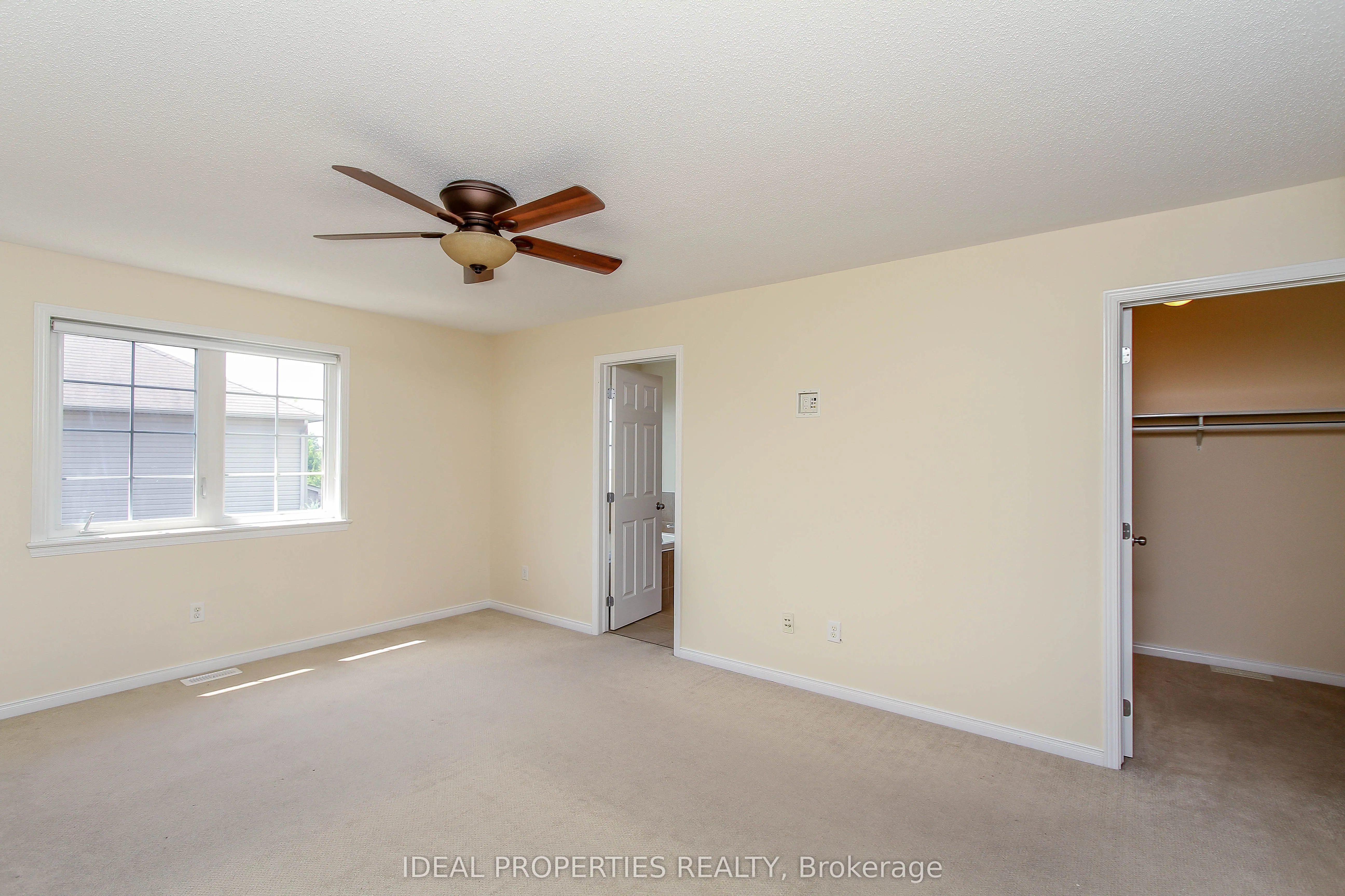 565 Pepperville Crescent N