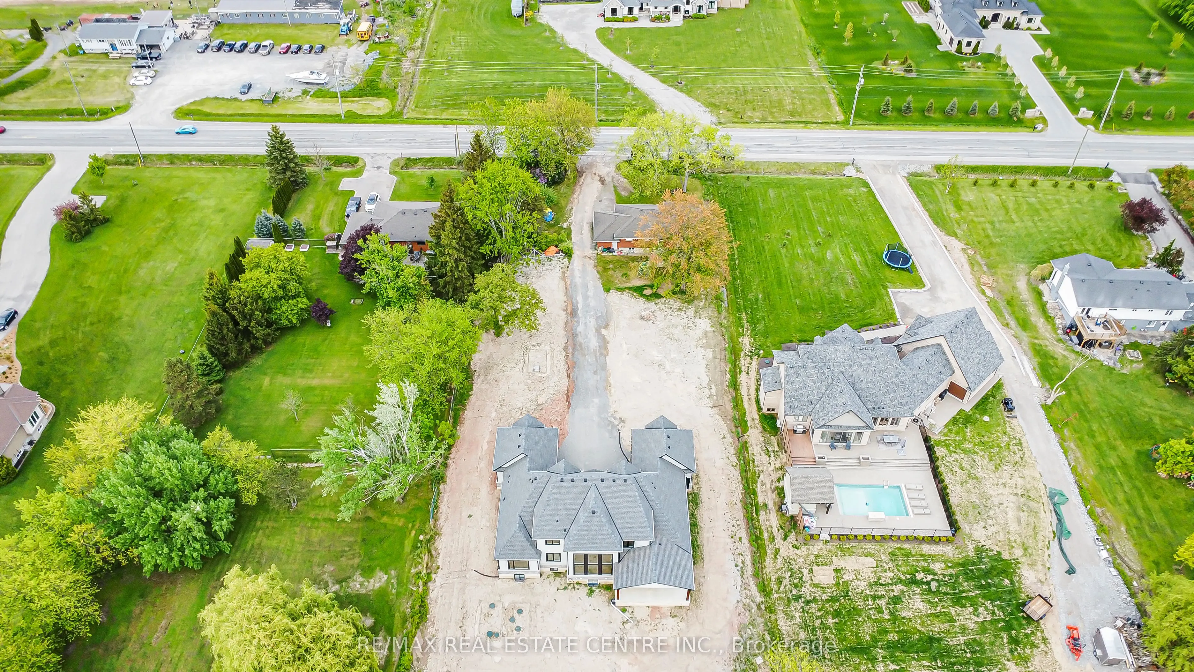 256 Mountain Road