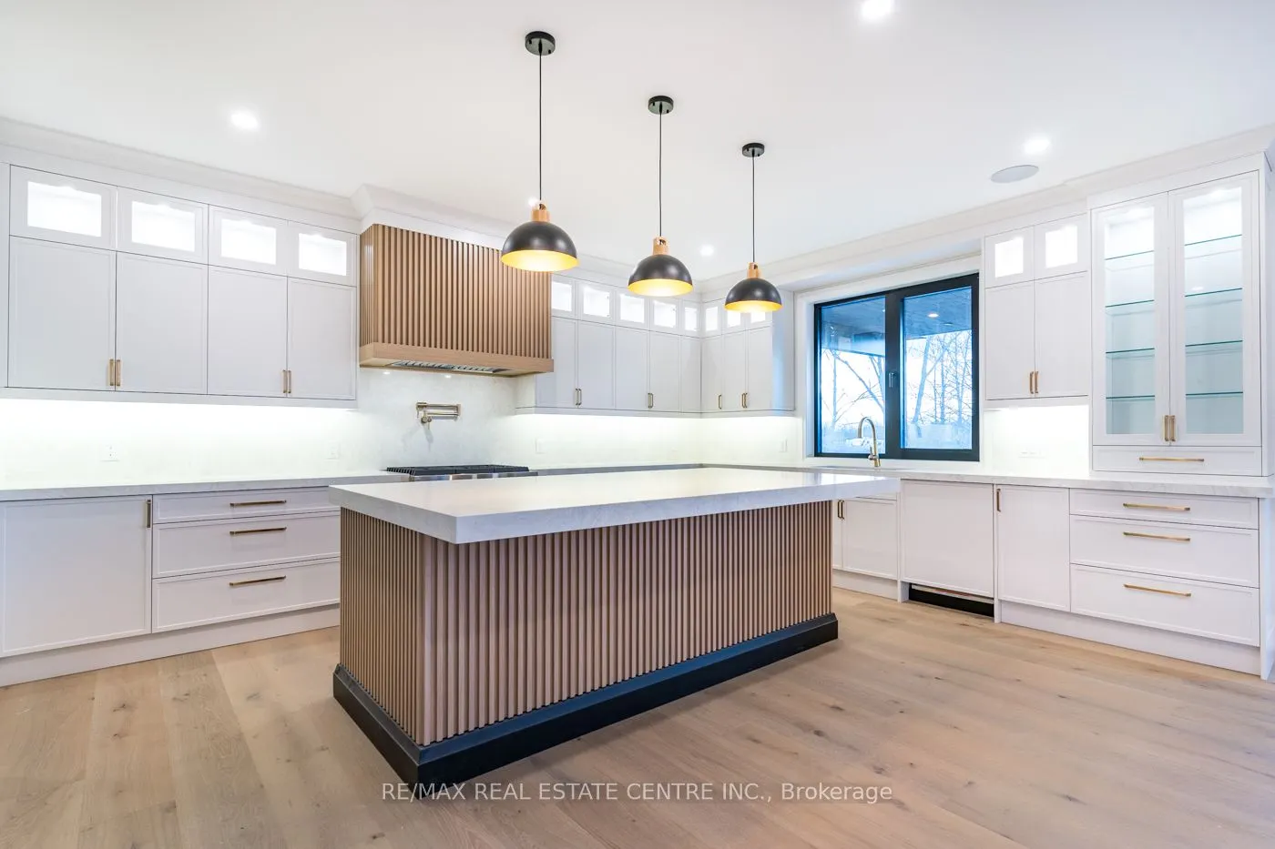 256 Mountain Road
