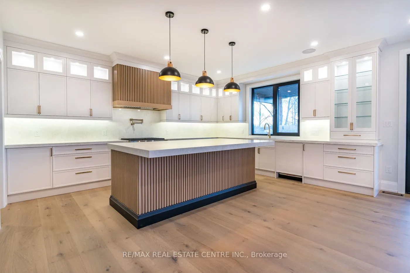 256 Mountain Road