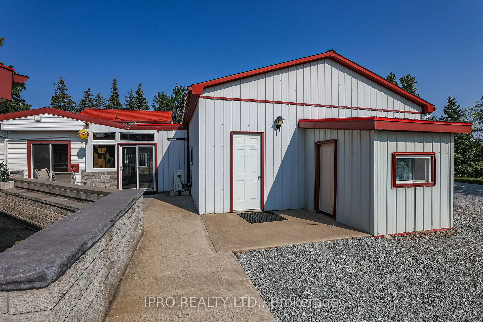 1027 Niagara Stone Road