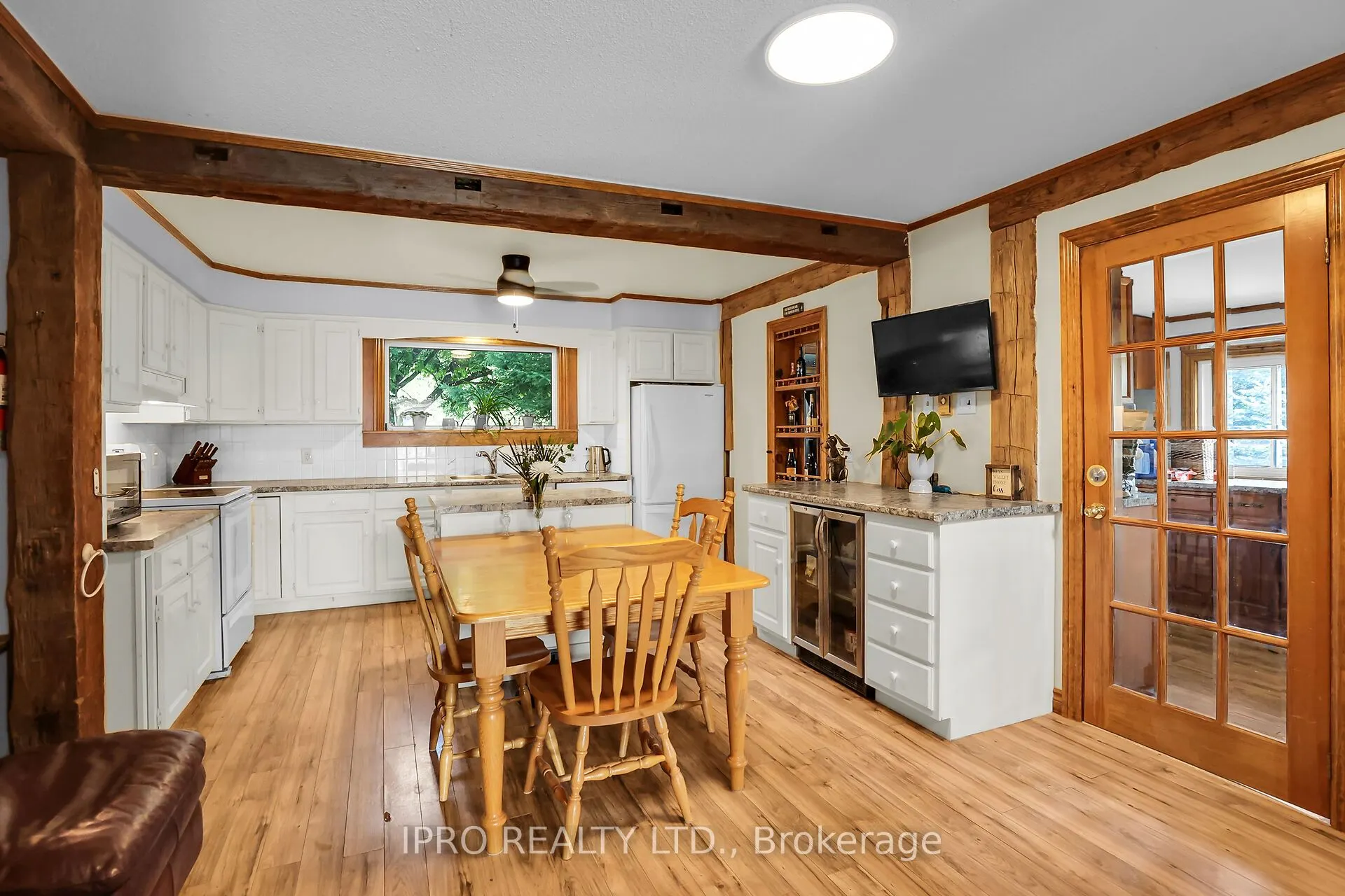 1027 Niagara Stone Road