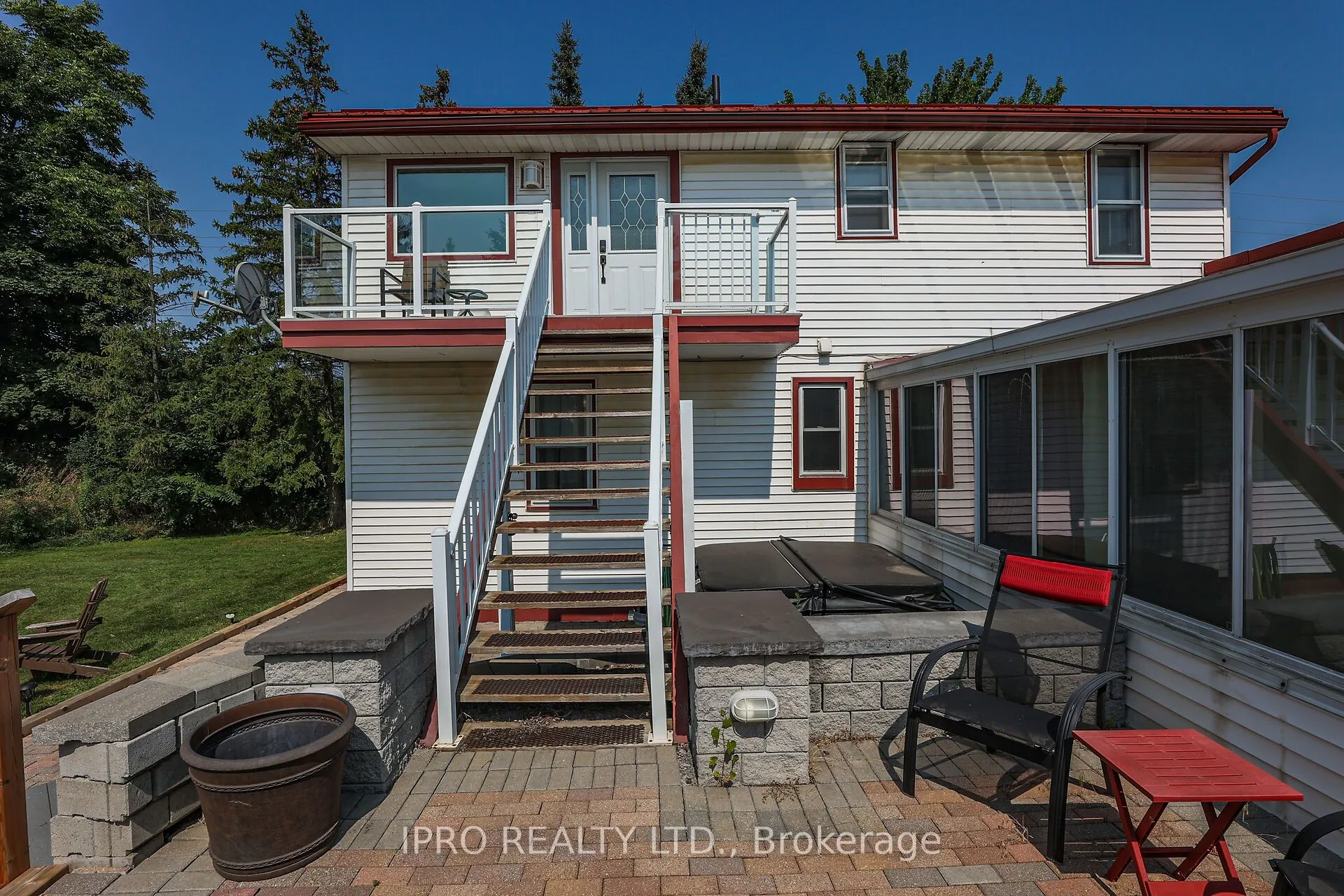 1027 Niagara Stone Road