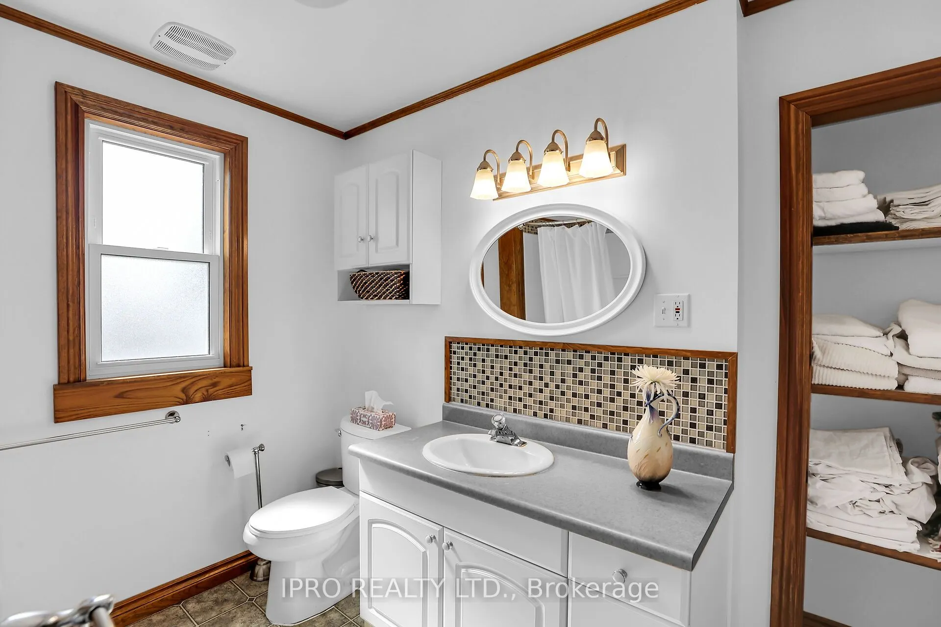 1027 Niagara Stone Road