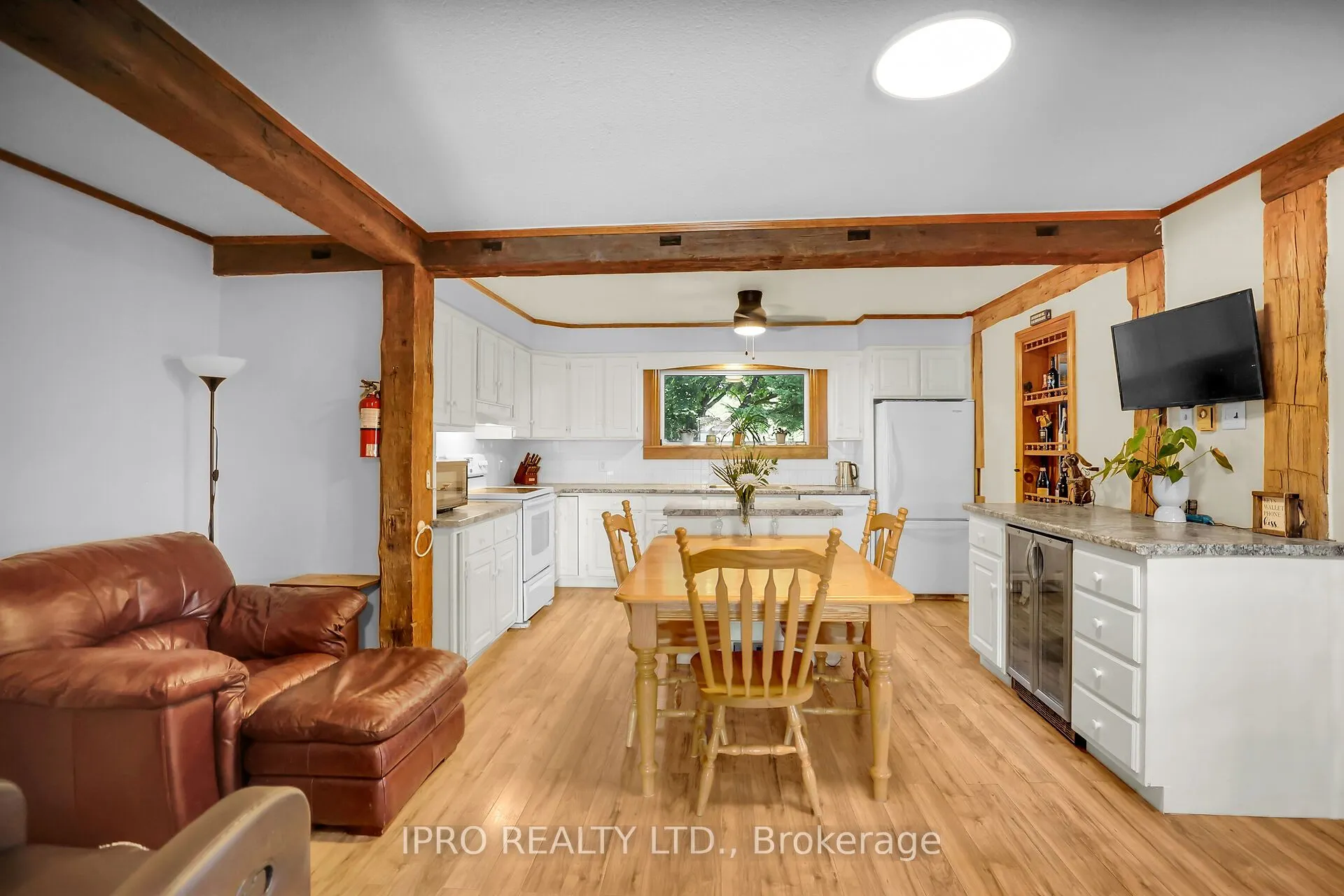 1027 Niagara Stone Road