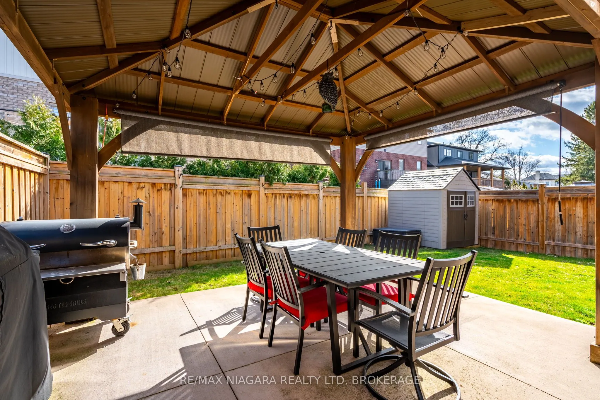 270 Main Street W, #16