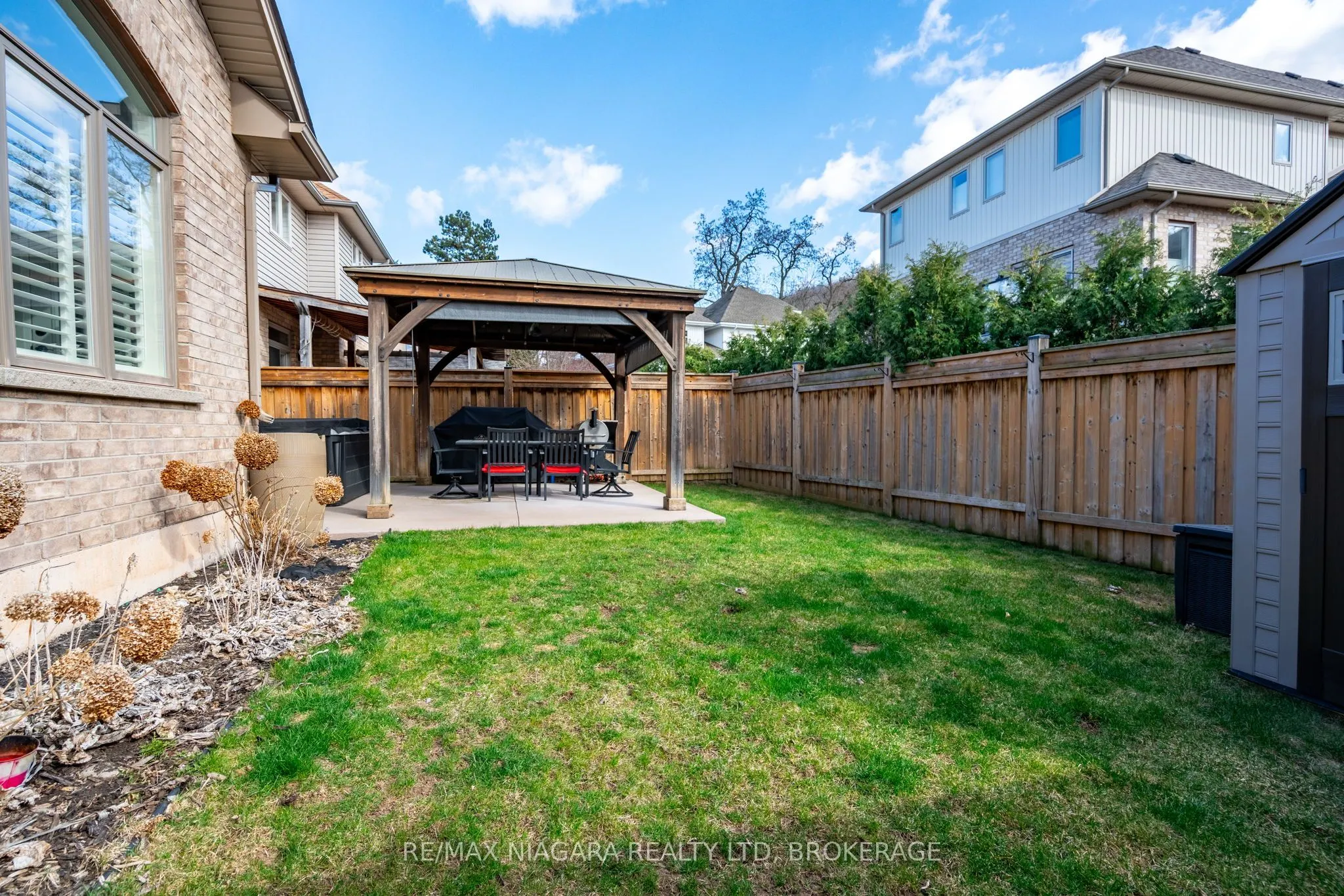 270 Main Street W, #16