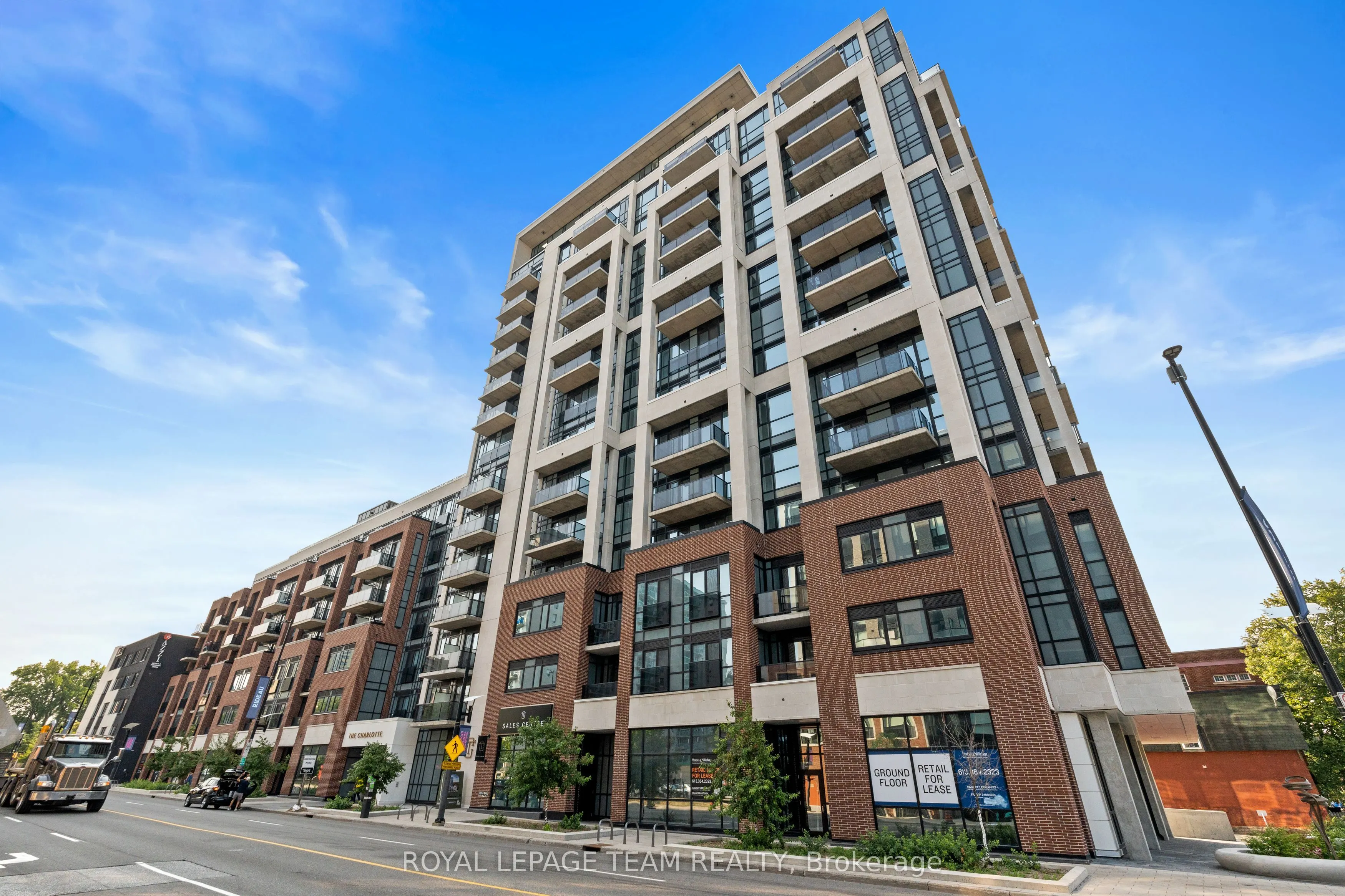 560 Rideau Street, #521
