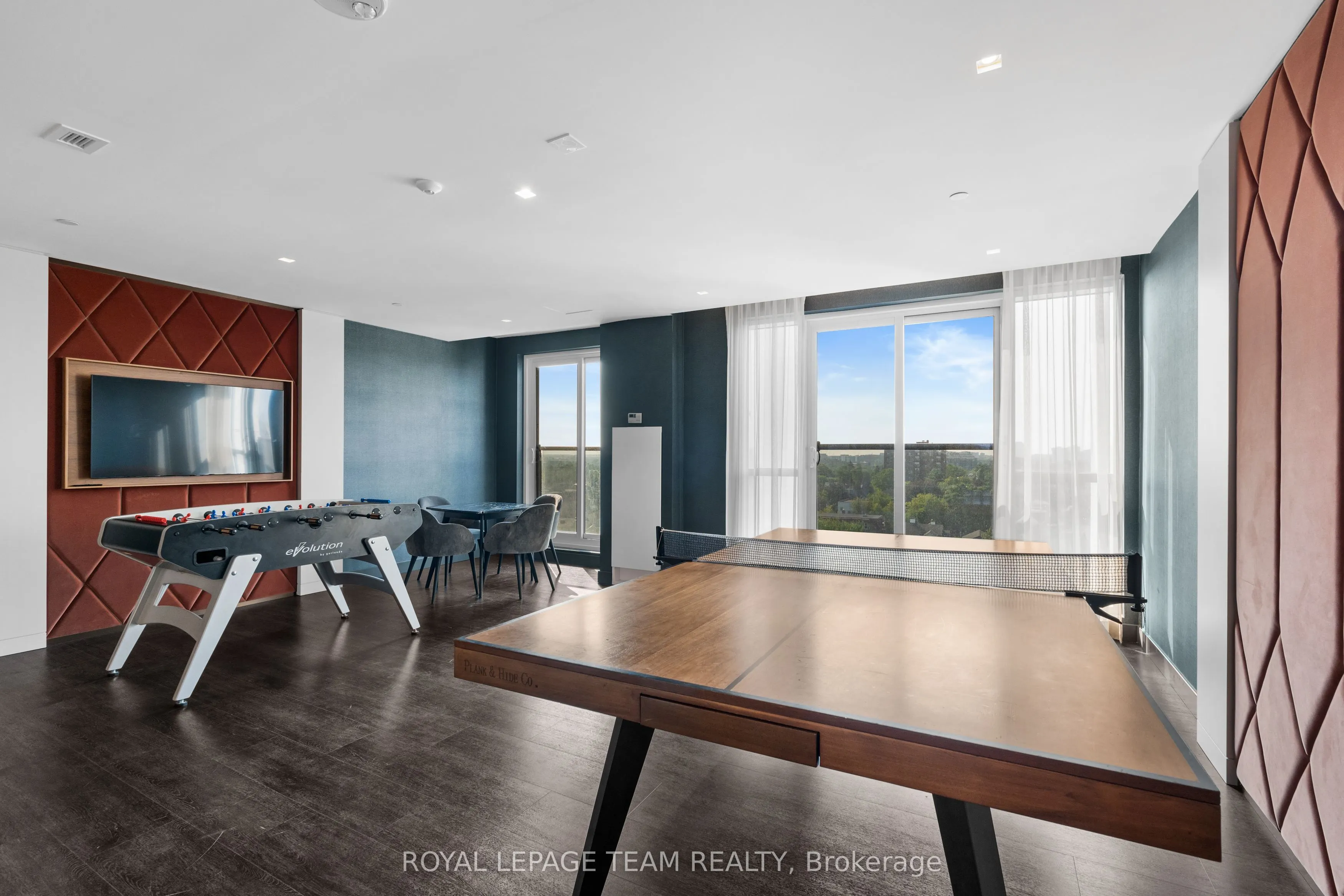 560 Rideau Street, #521
