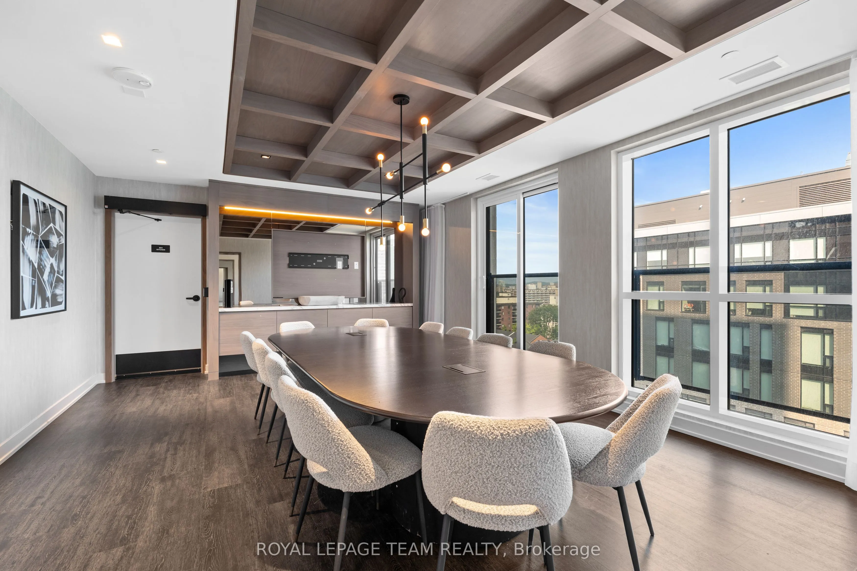 560 Rideau Street, #521