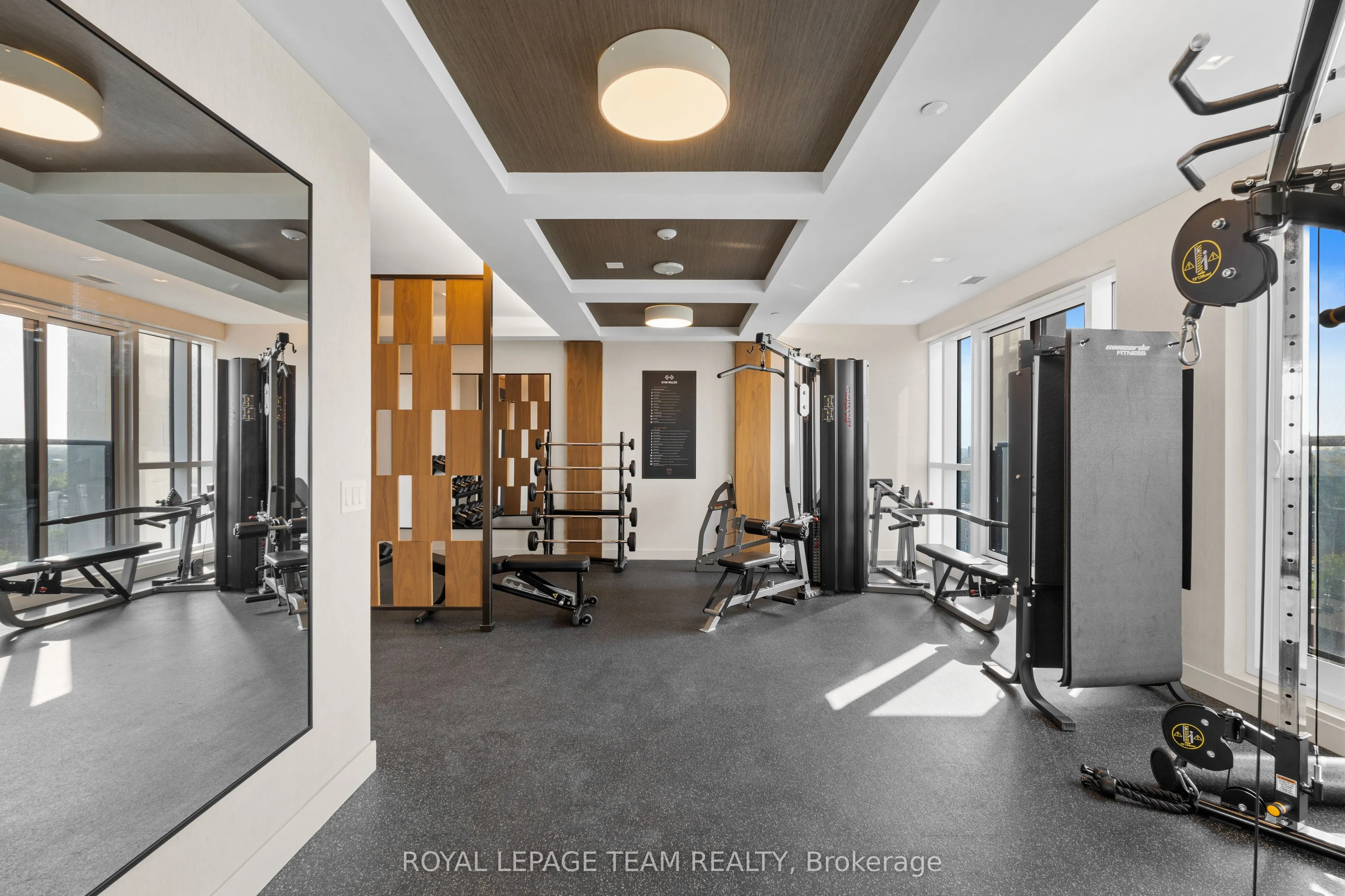 560 Rideau Street, #521
