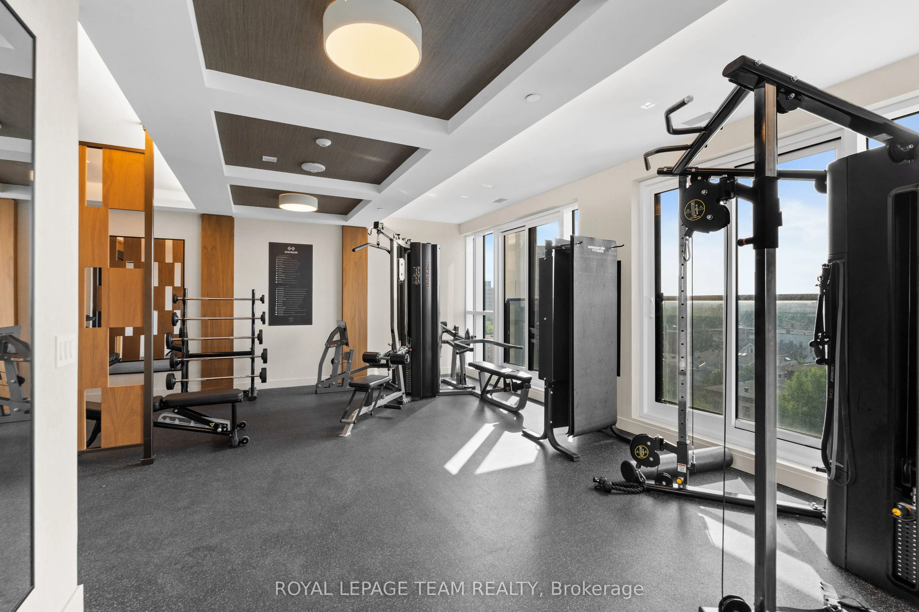 560 Rideau Street, #521
