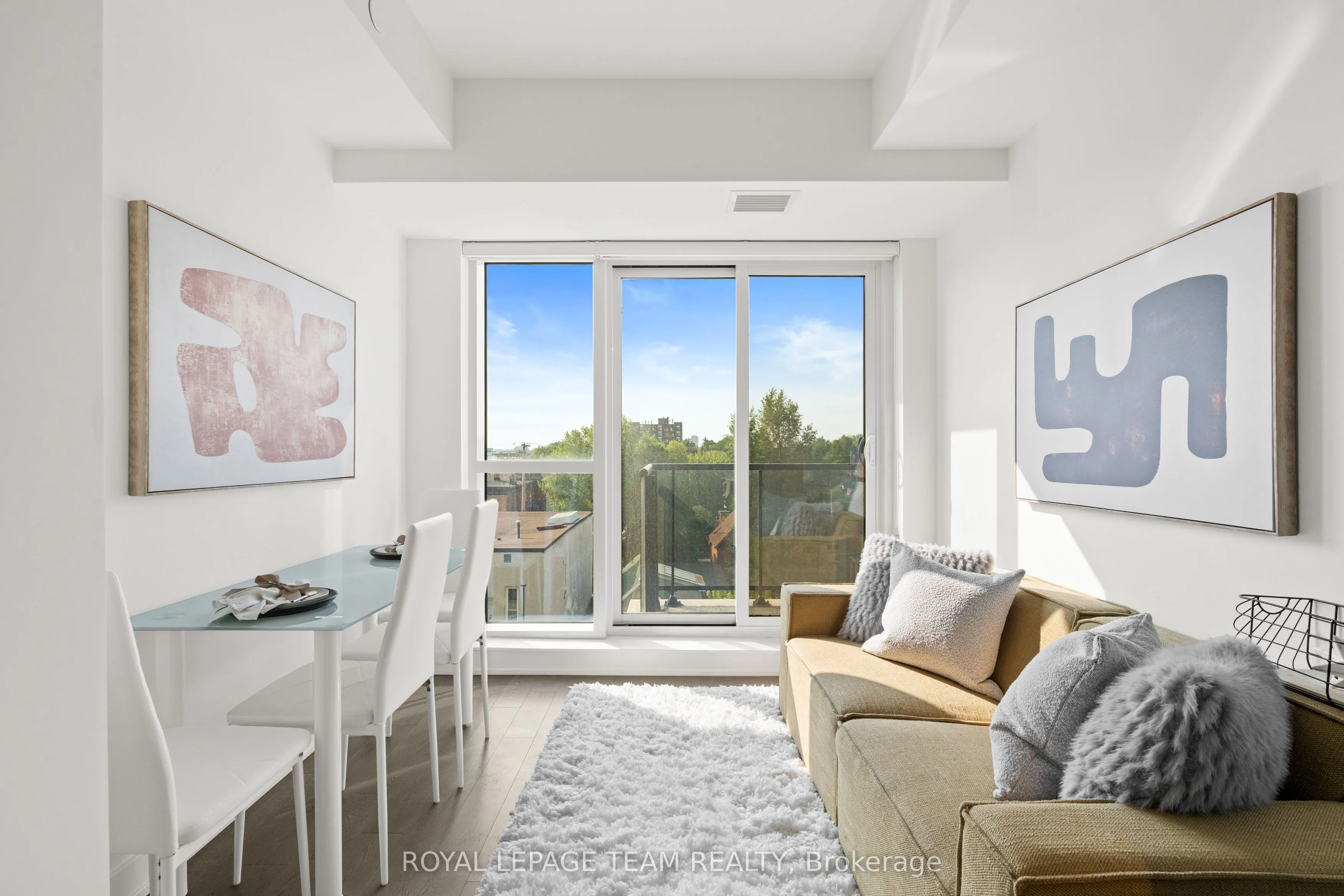 560 Rideau Street, #521