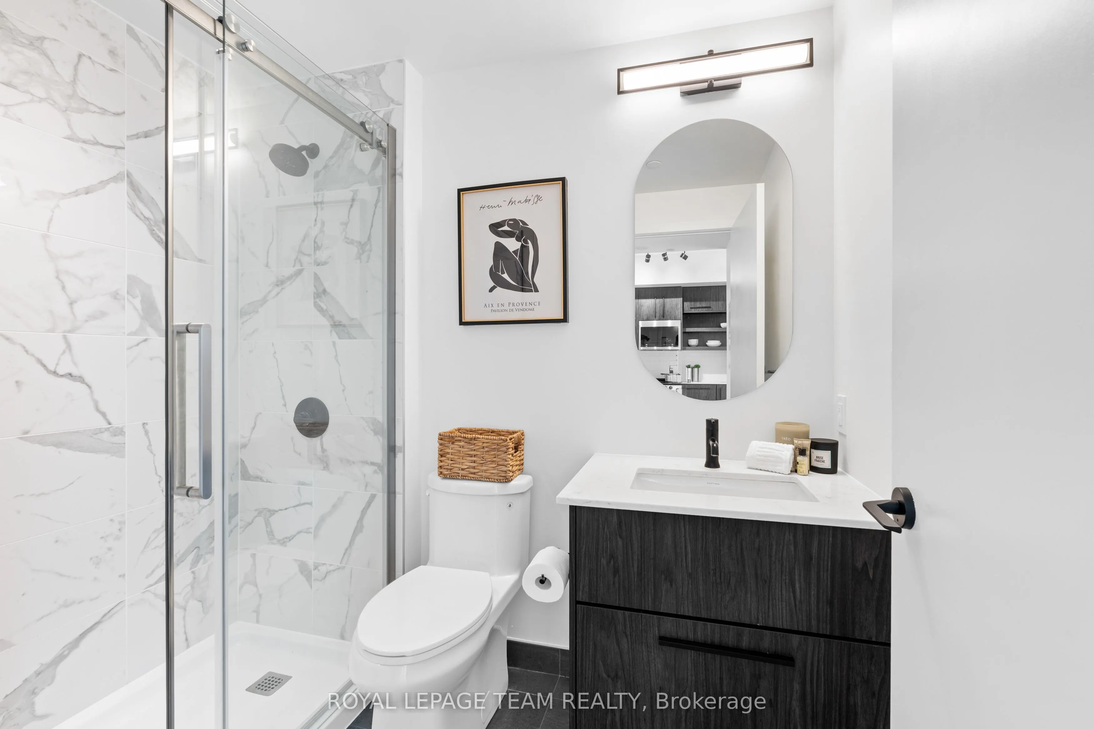 560 Rideau Street, #521