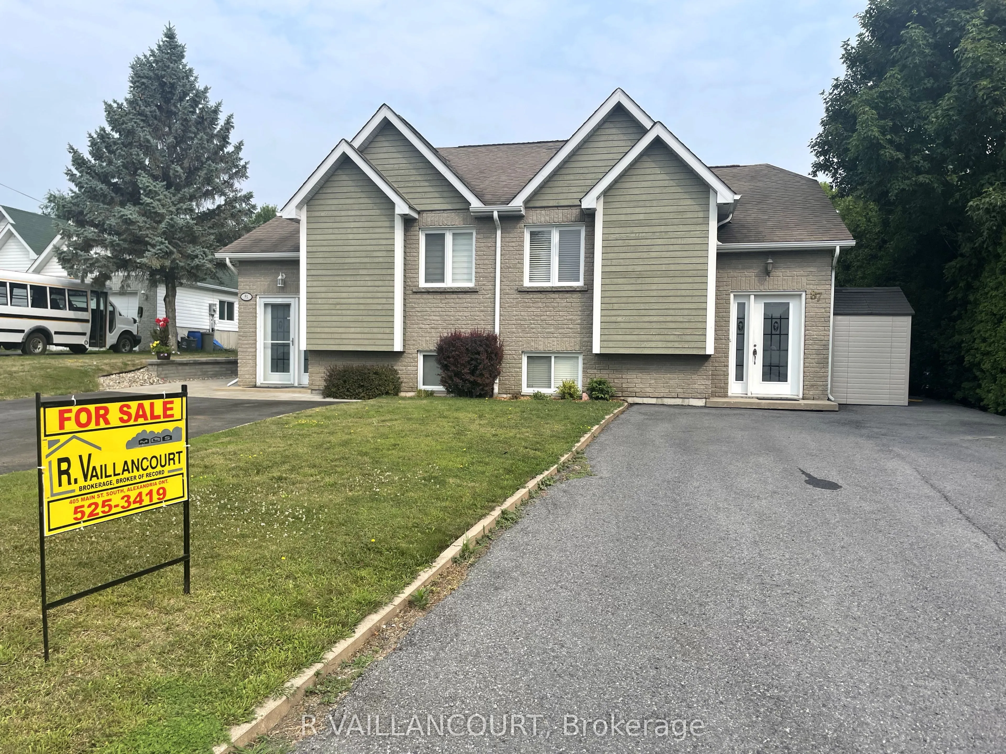 87 KINCARDINE Street E