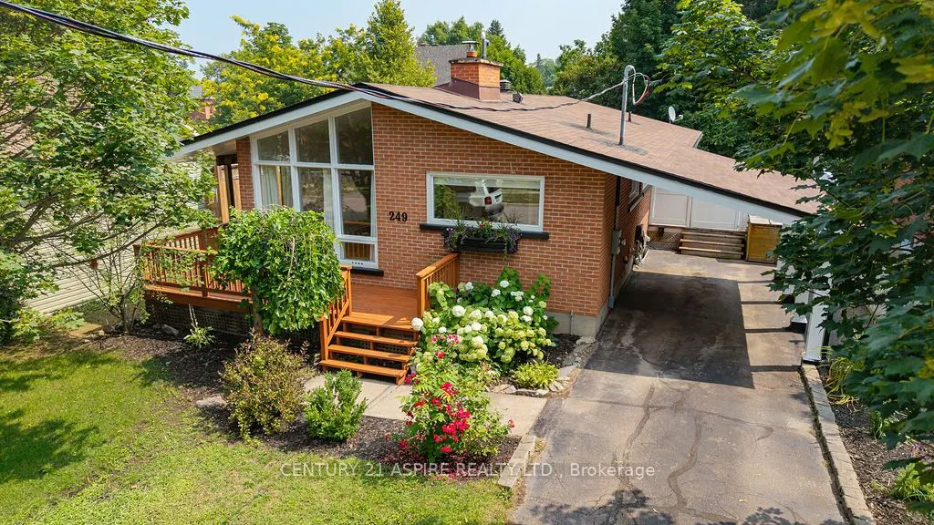249 Peter Street